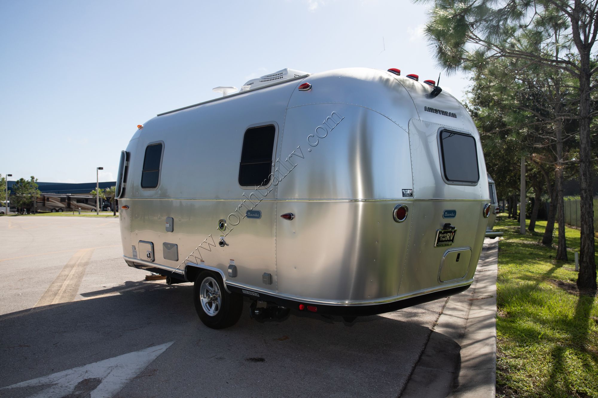 New 2022 Airstream Bambi 19CB Travel Trailer  For Sale