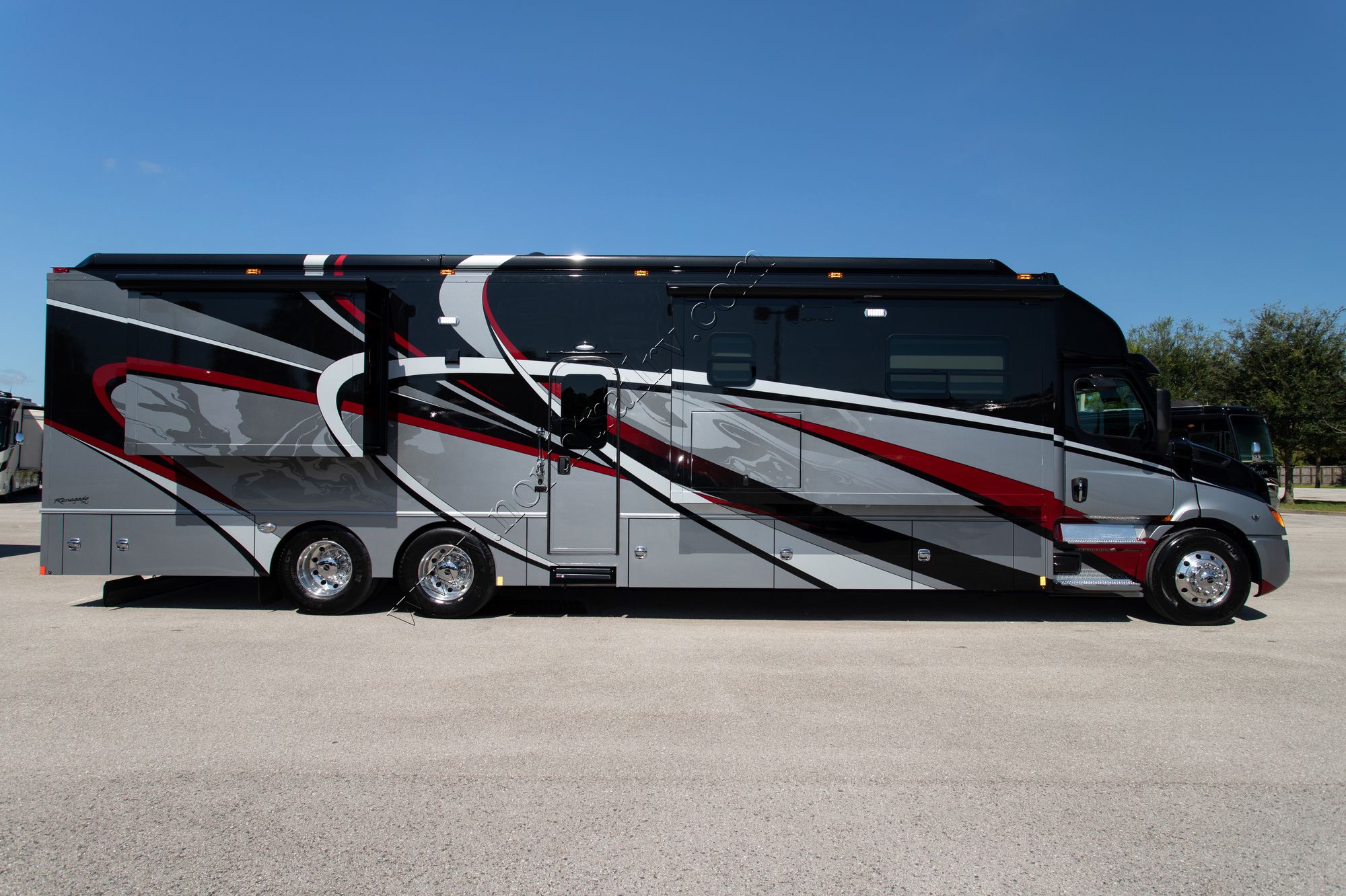 New 2022 Renegade Rv Classic 45CMR Super C  For Sale