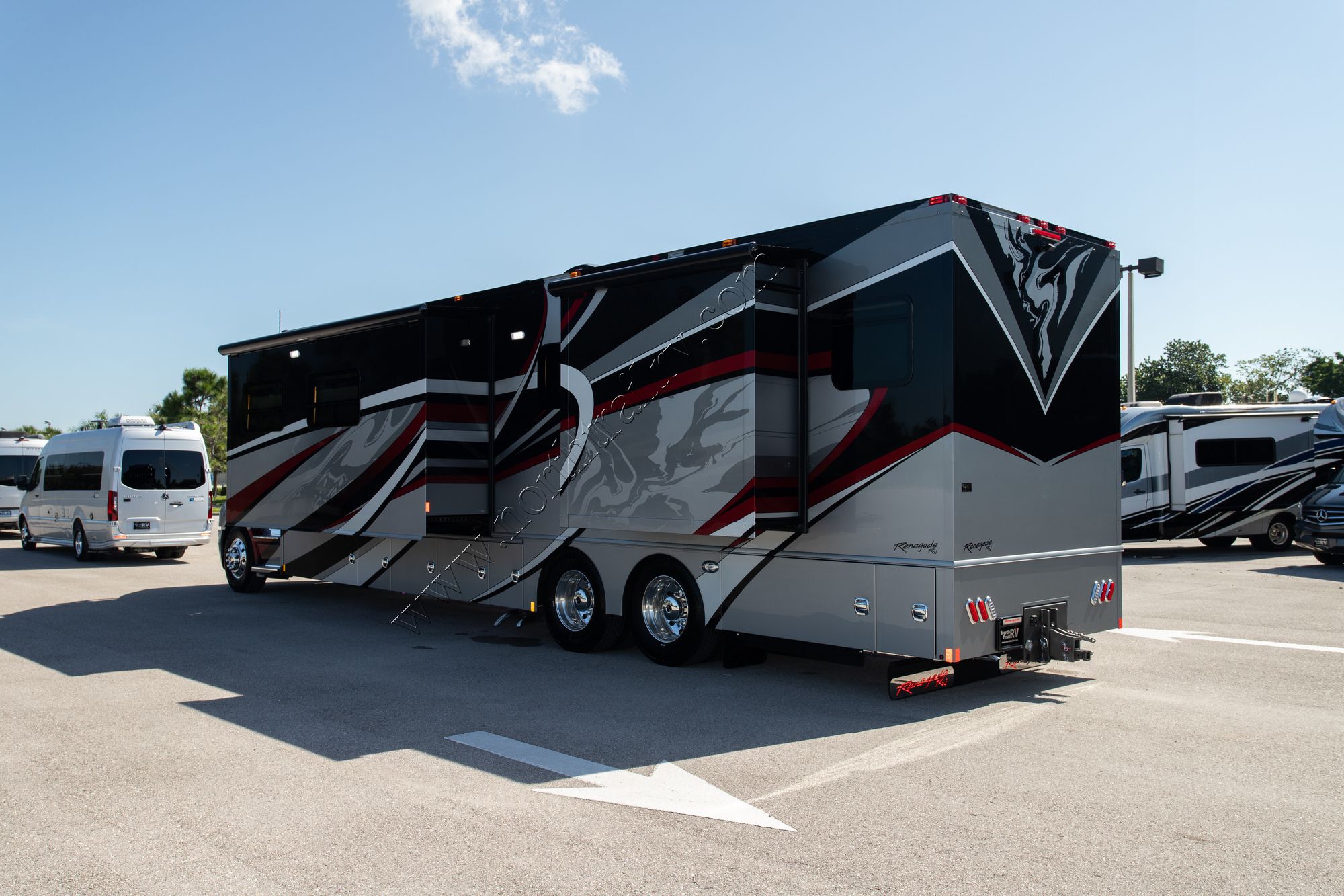 New 2022 Renegade Rv Classic 45CMR Super C  For Sale