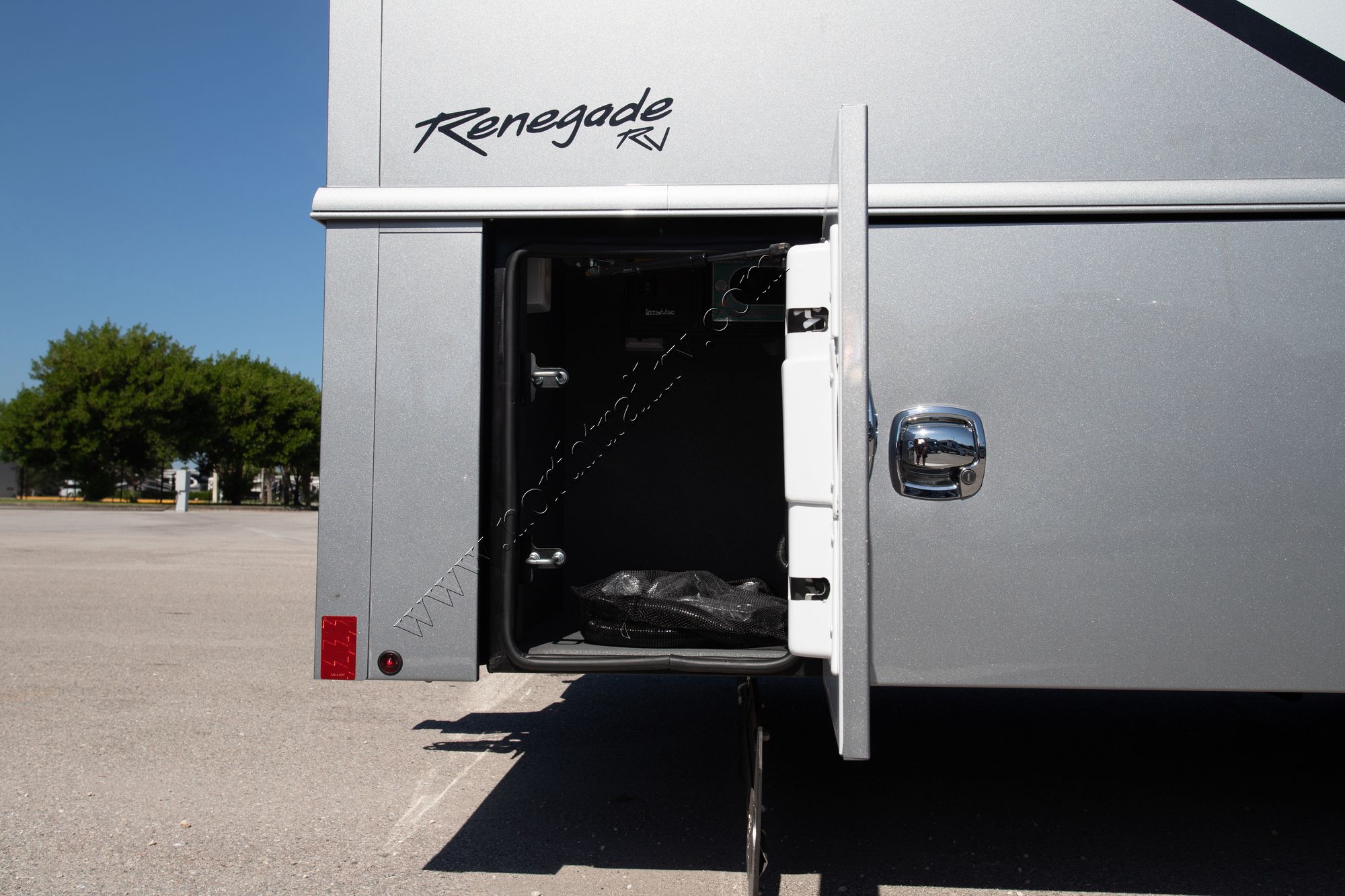 New 2022 Renegade Rv Classic 45CMR Super C  For Sale