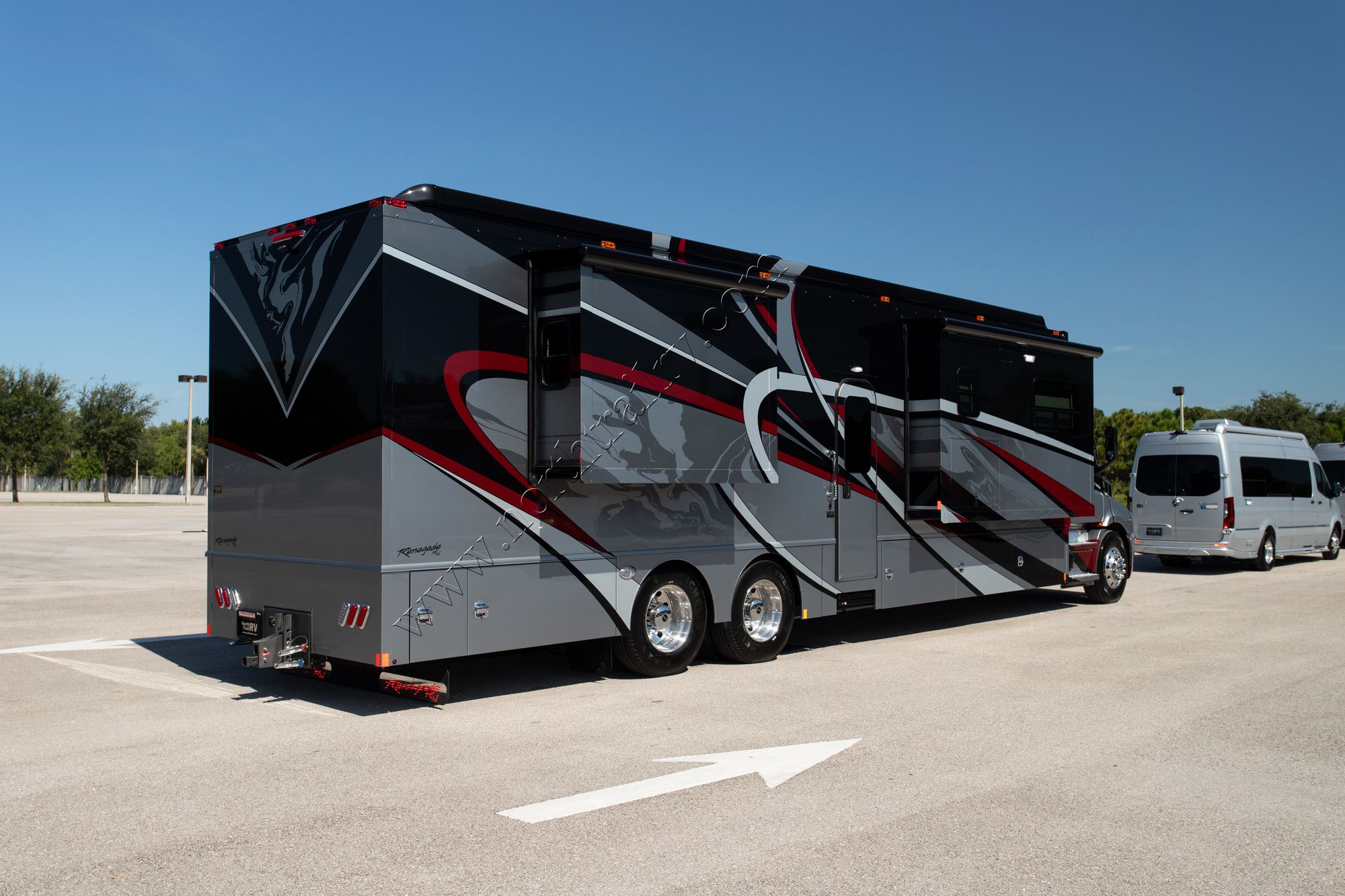 New 2022 Renegade Rv Classic 45CMR Super C  For Sale