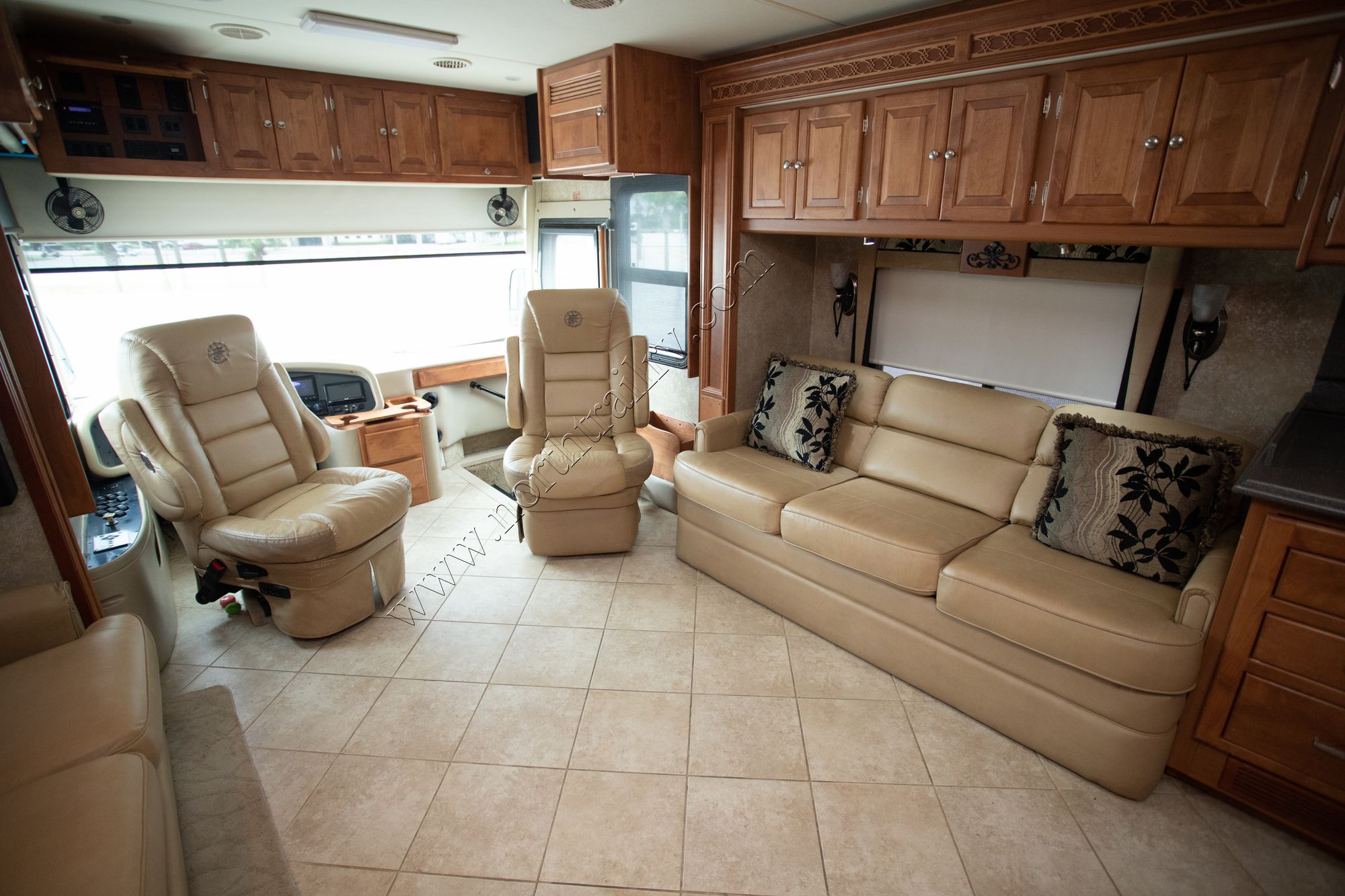 Used 2009 Tiffin Motor Homes Phaeton 40QTH Class A  For Sale