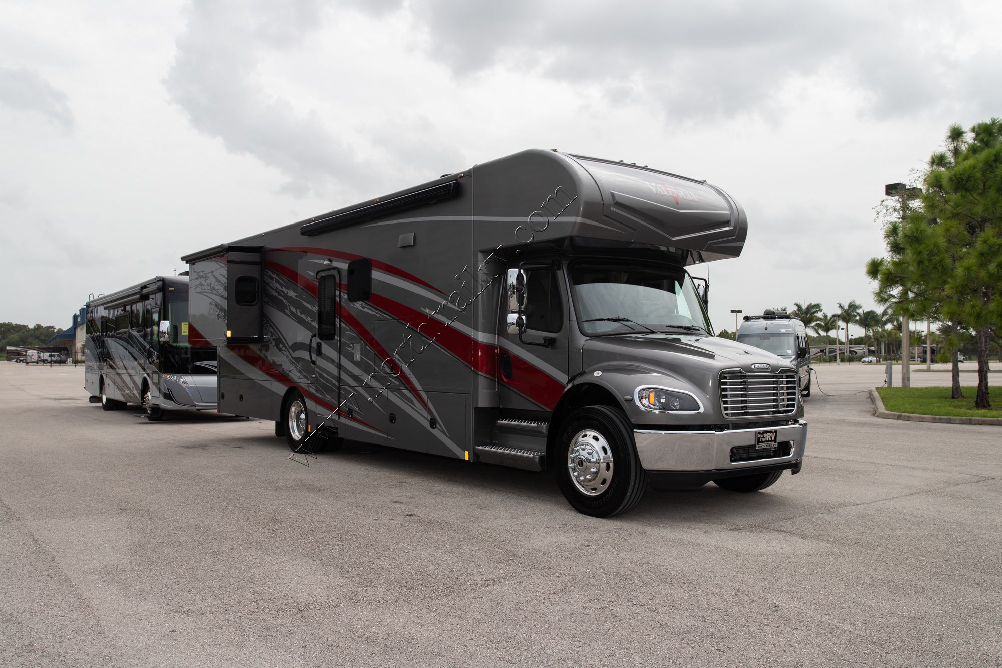 New 2022 Renegade Rv Valencia 35MB Super C  For Sale