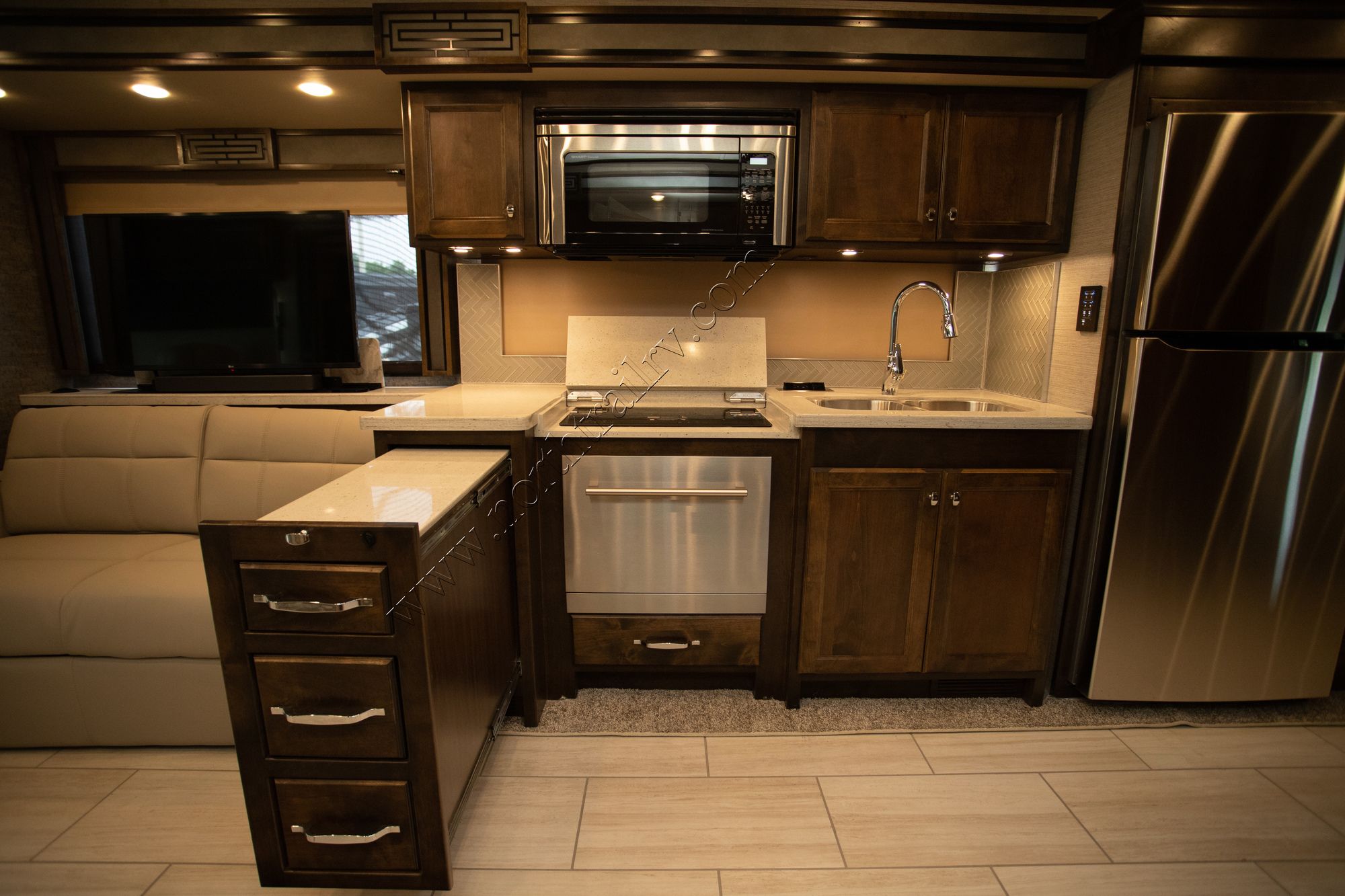 New 2021 Tiffin Motor Homes Allegro Red 37BA Class A  For Sale