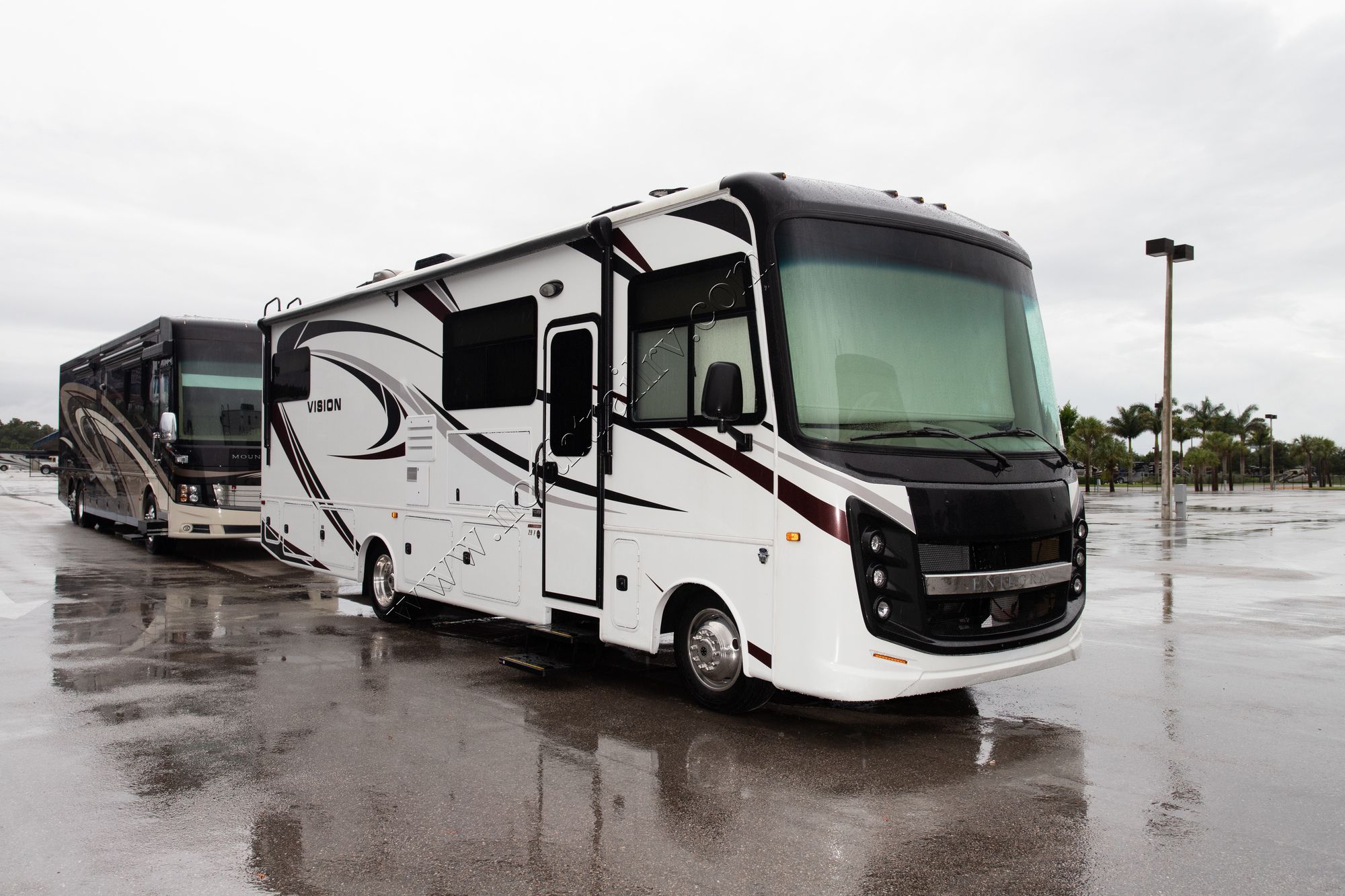 Used 2019 Entegra Vision 29F Class A  For Sale