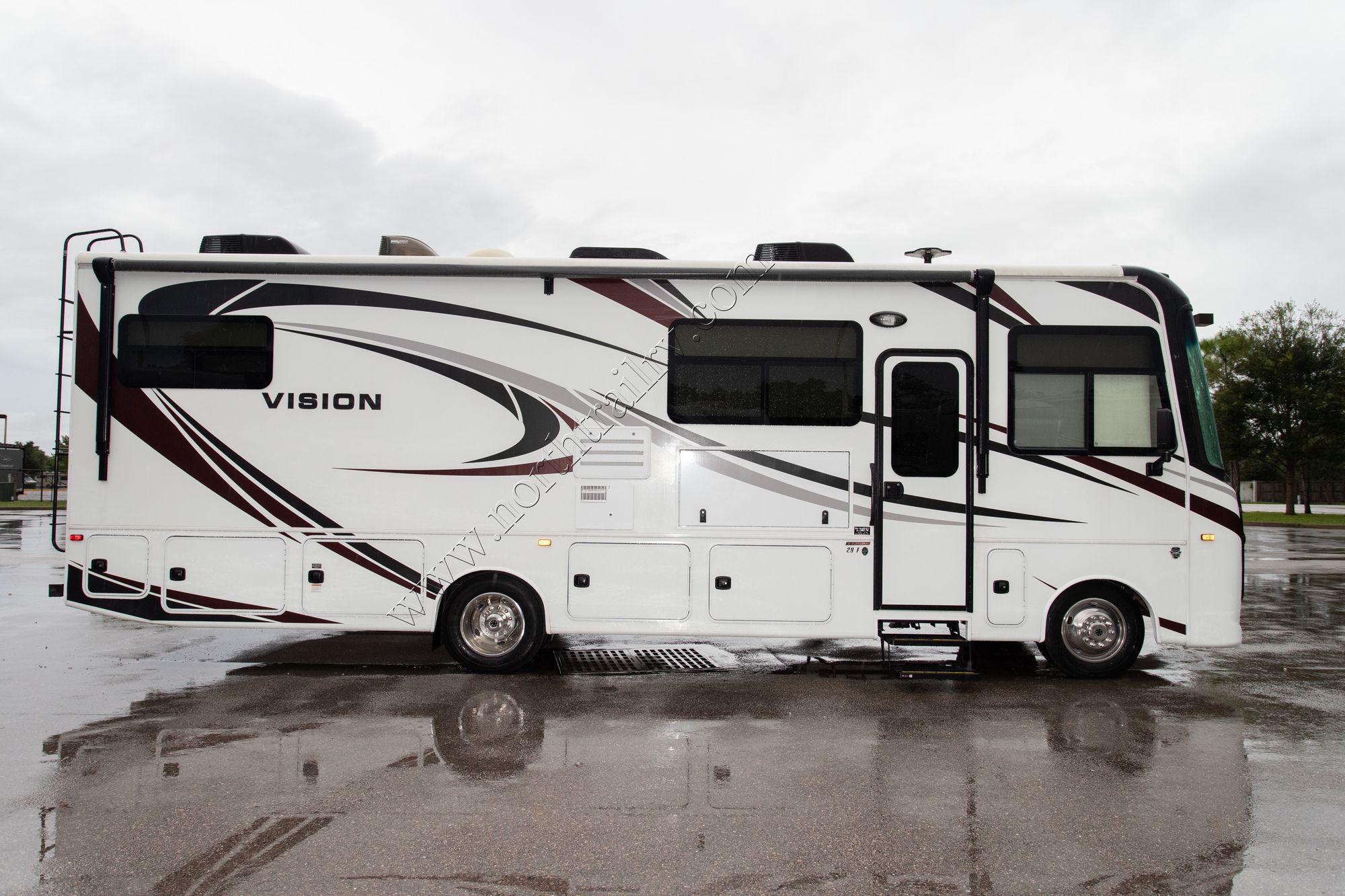 Used 2019 Entegra Vision 29F Class A  For Sale