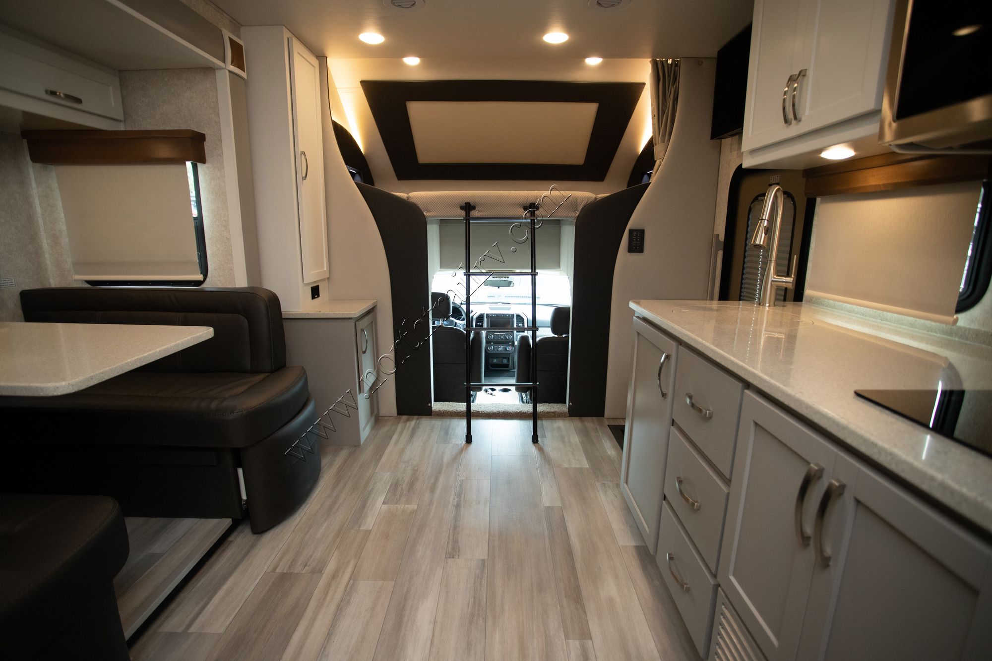 New 2022 Renegade Rv Veracruz 30VRM Class C  For Sale