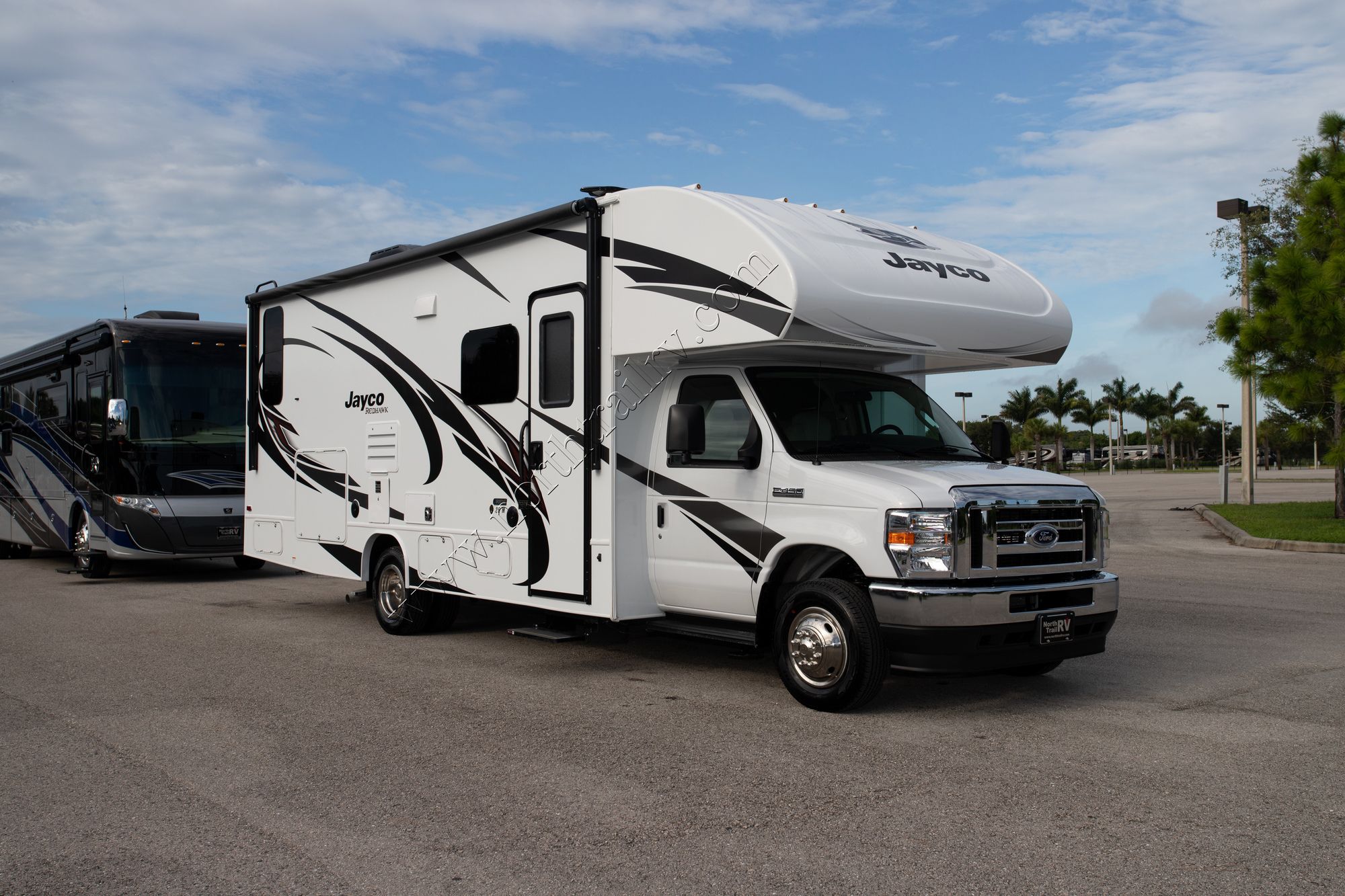 New 2022 Jayco Redhawk 26M Class C  For Sale