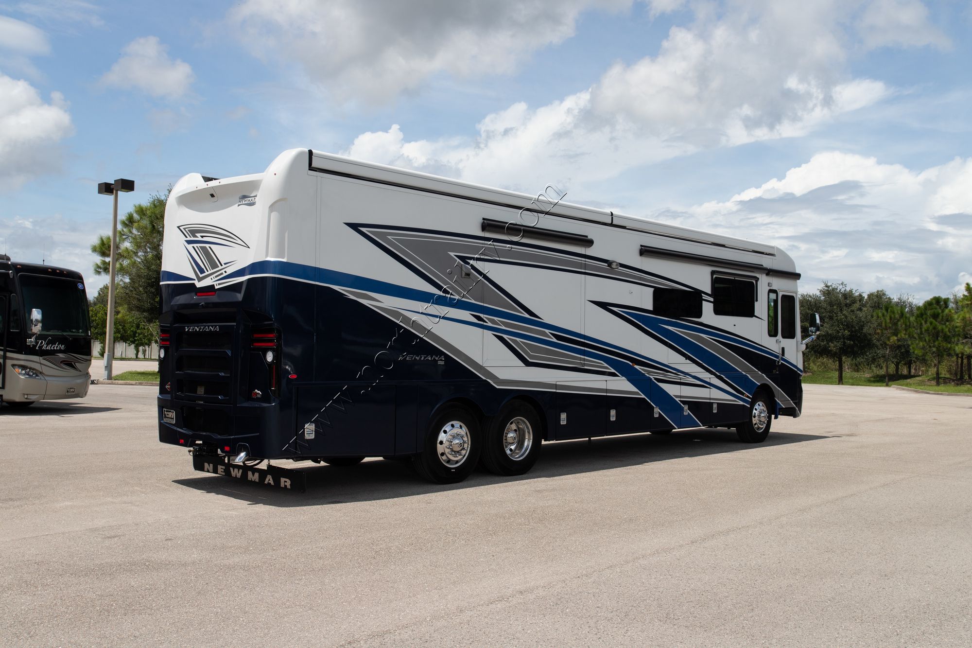 New 2022 Newmar Ventana 4369 Class A  For Sale