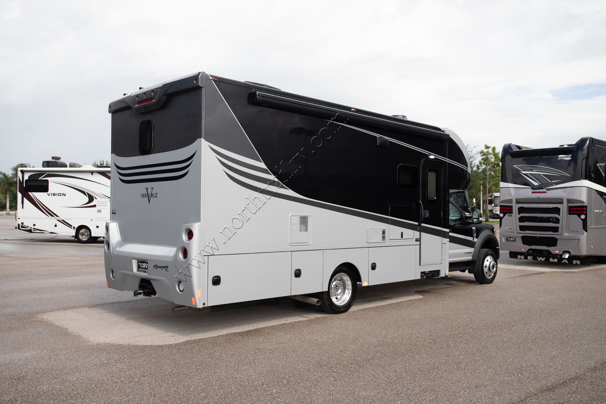 New 2022 Renegade Rv Veracruz 30VRM Class C  For Sale