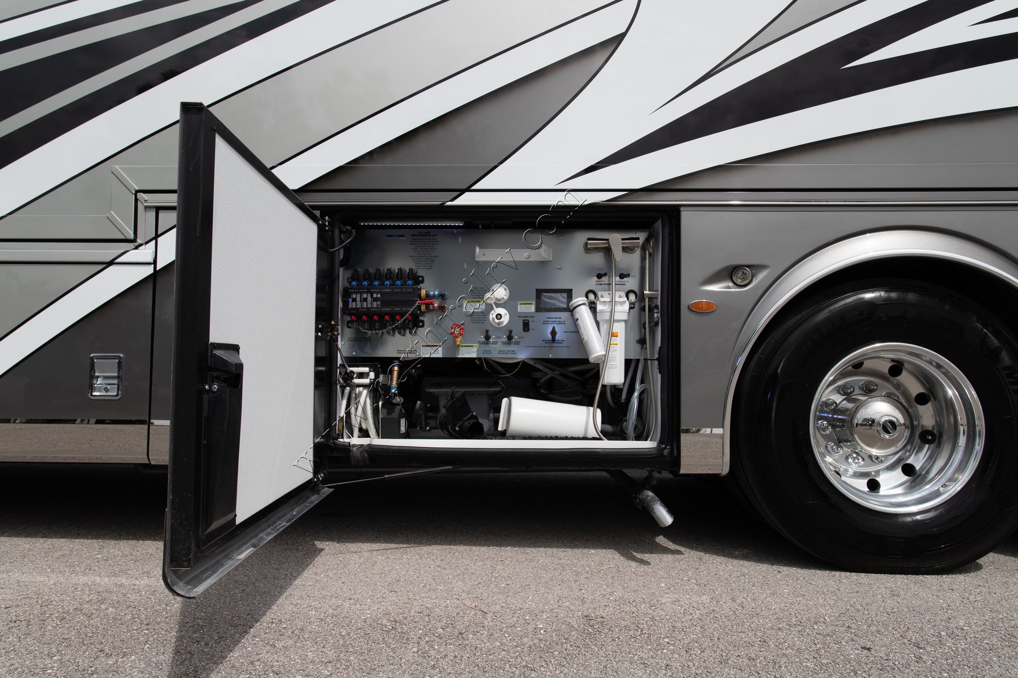 New 2022 Newmar Essex 4551 Class A  For Sale