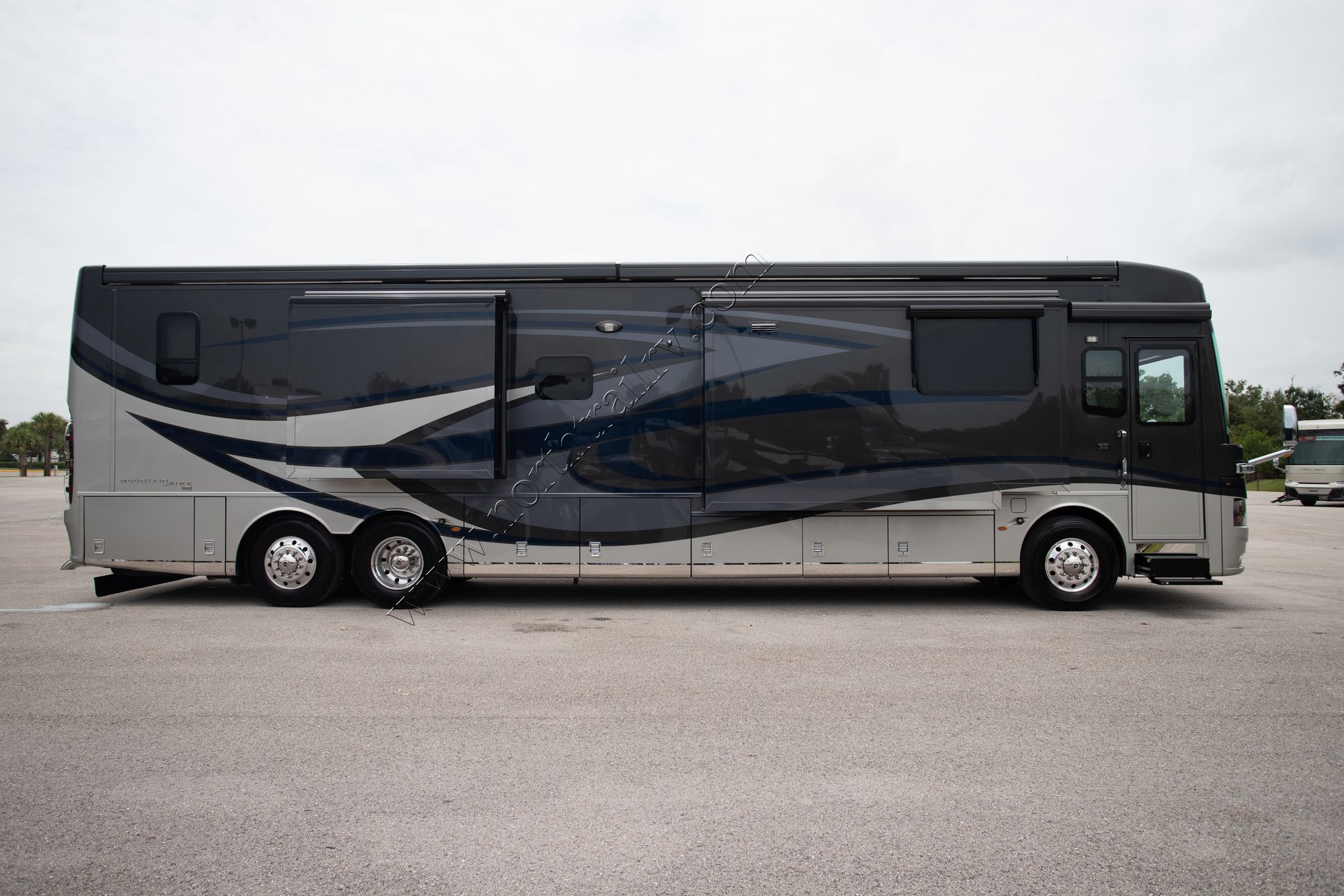 Used 2019 Newmar Mountain Aire 4534 Class A  For Sale