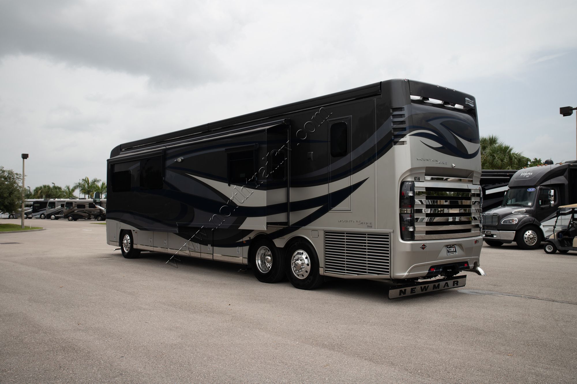 Used 2019 Newmar Mountain Aire 4534 Class A  For Sale