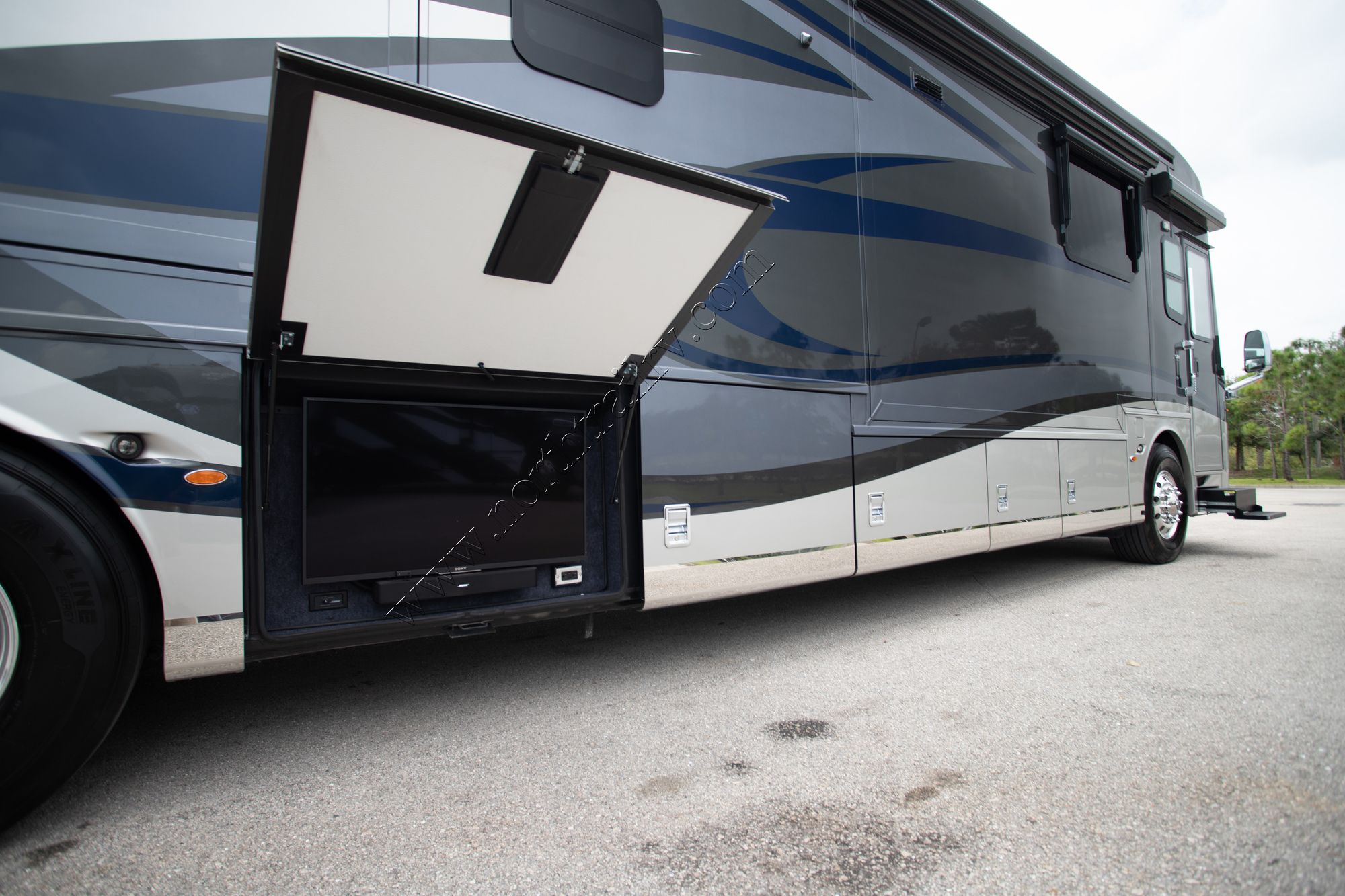 Used 2019 Newmar Mountain Aire 4534 Class A  For Sale