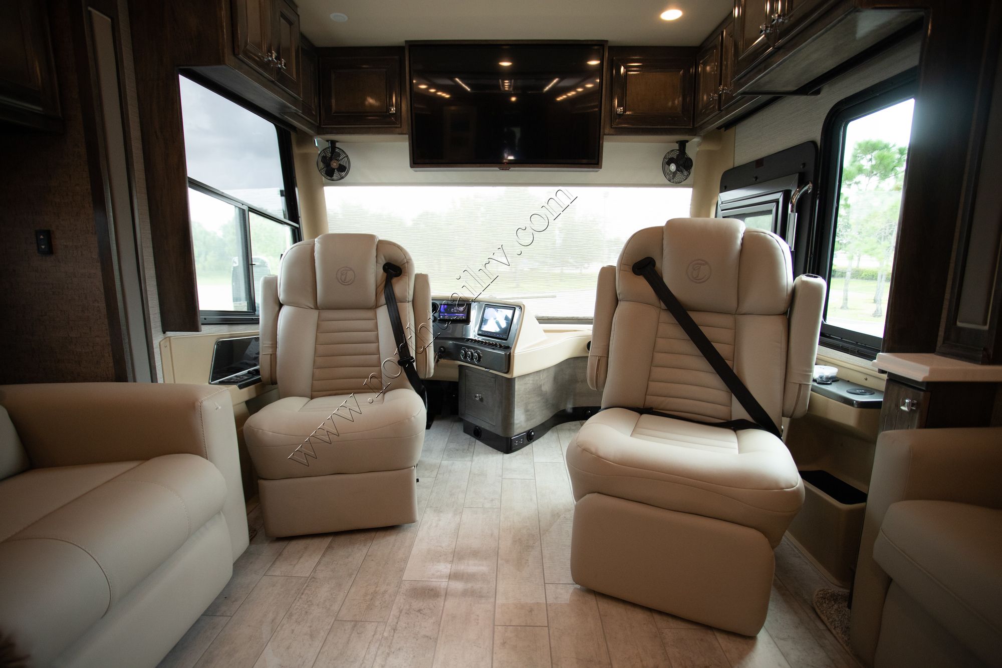 New 2022 Tiffin Motor Homes Phaeton 40IH Class A  For Sale