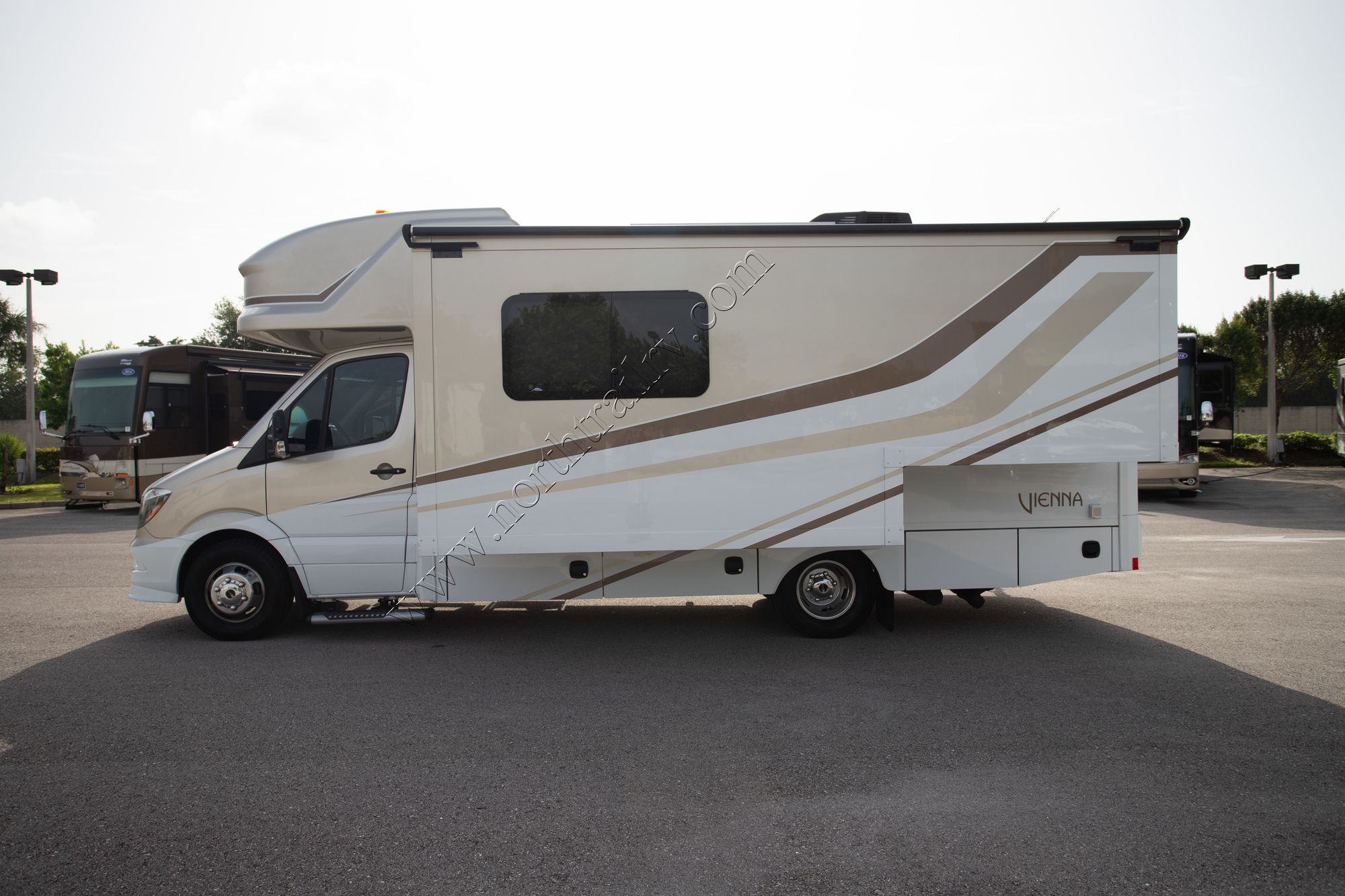 Used 2020 Renegade Rv Vienna 25FW Class C  For Sale