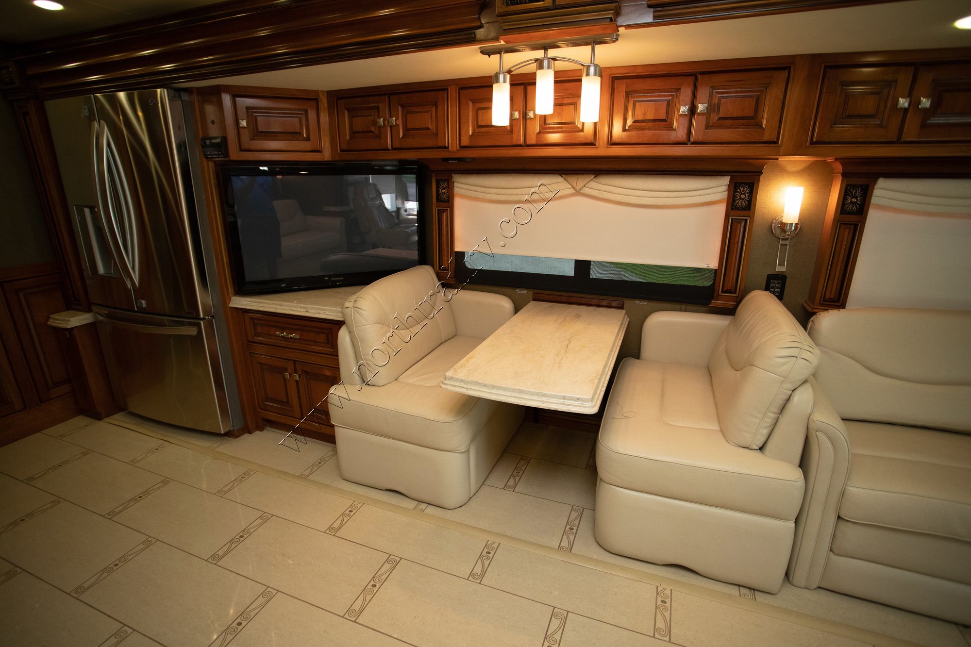 Used 2013 Tiffin Motor Homes Zephyr 45TZ Class A  For Sale