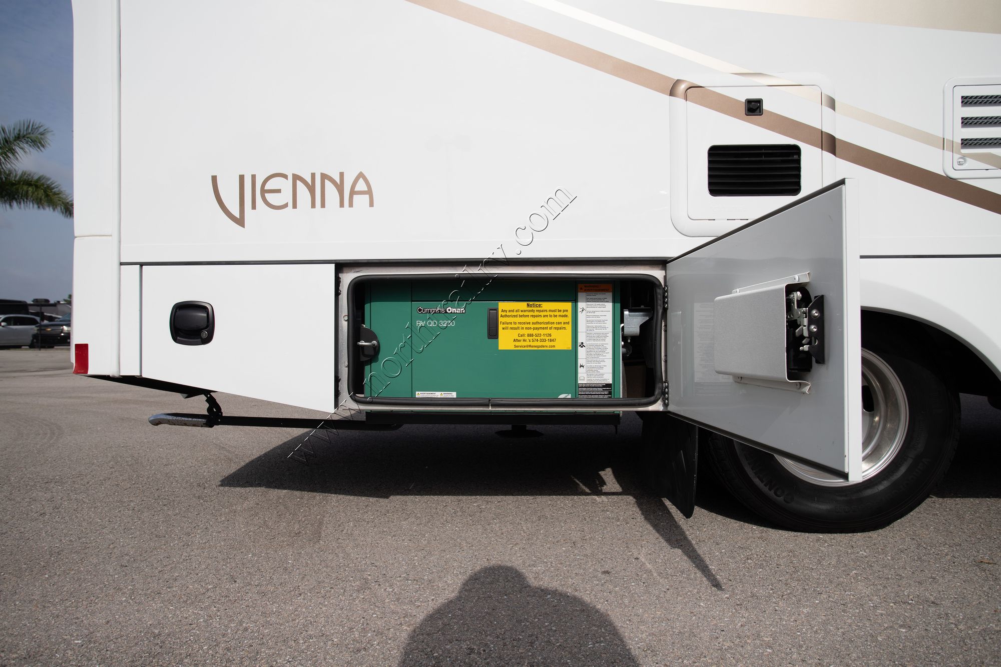 Used 2020 Renegade Rv Vienna 25FW Class C  For Sale