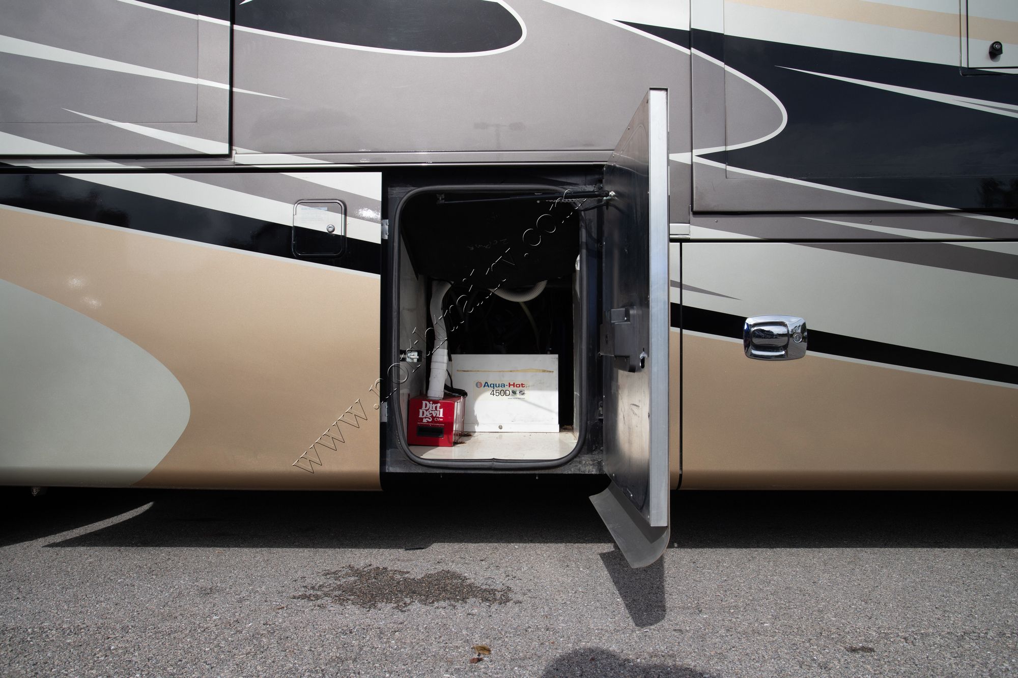 Used 2013 Tiffin Motor Homes Zephyr 45TZ Class A  For Sale