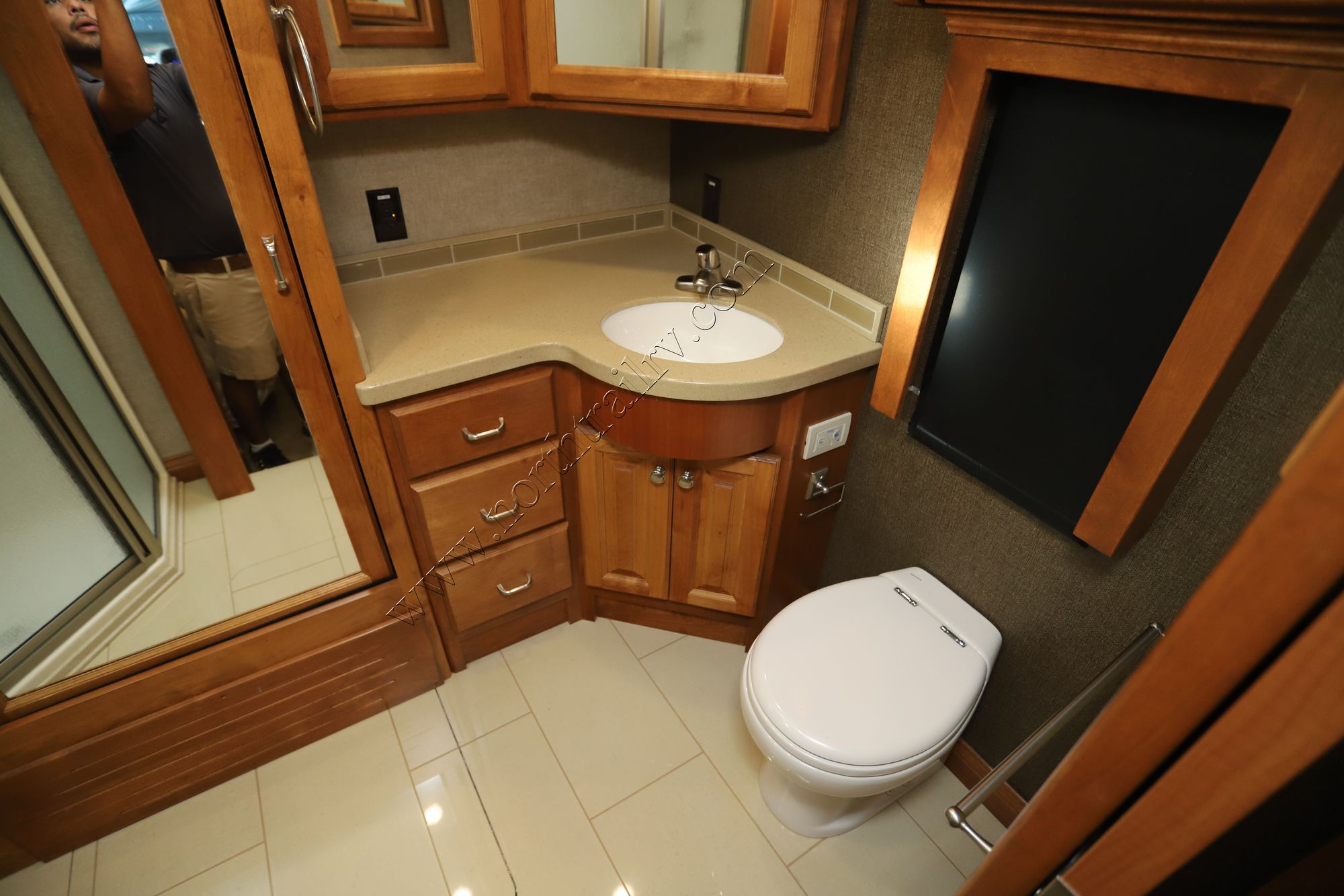 Used 2017 Tiffin Motor Homes Allegro Red 38QRA Class A  For Sale