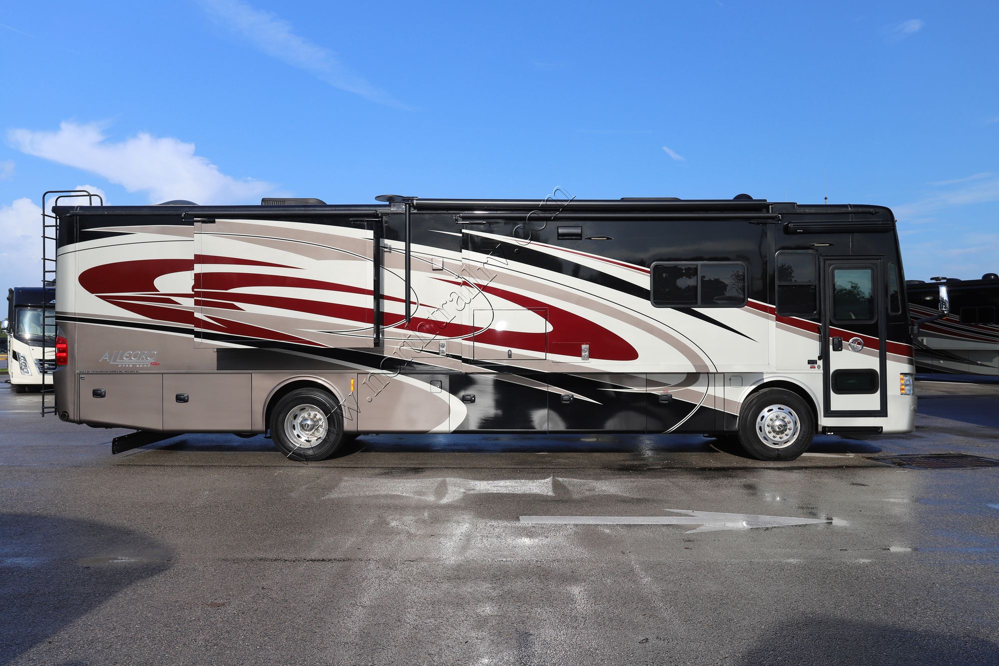 Used 2017 Tiffin Motor Homes Allegro Red 38QRA Class A  For Sale