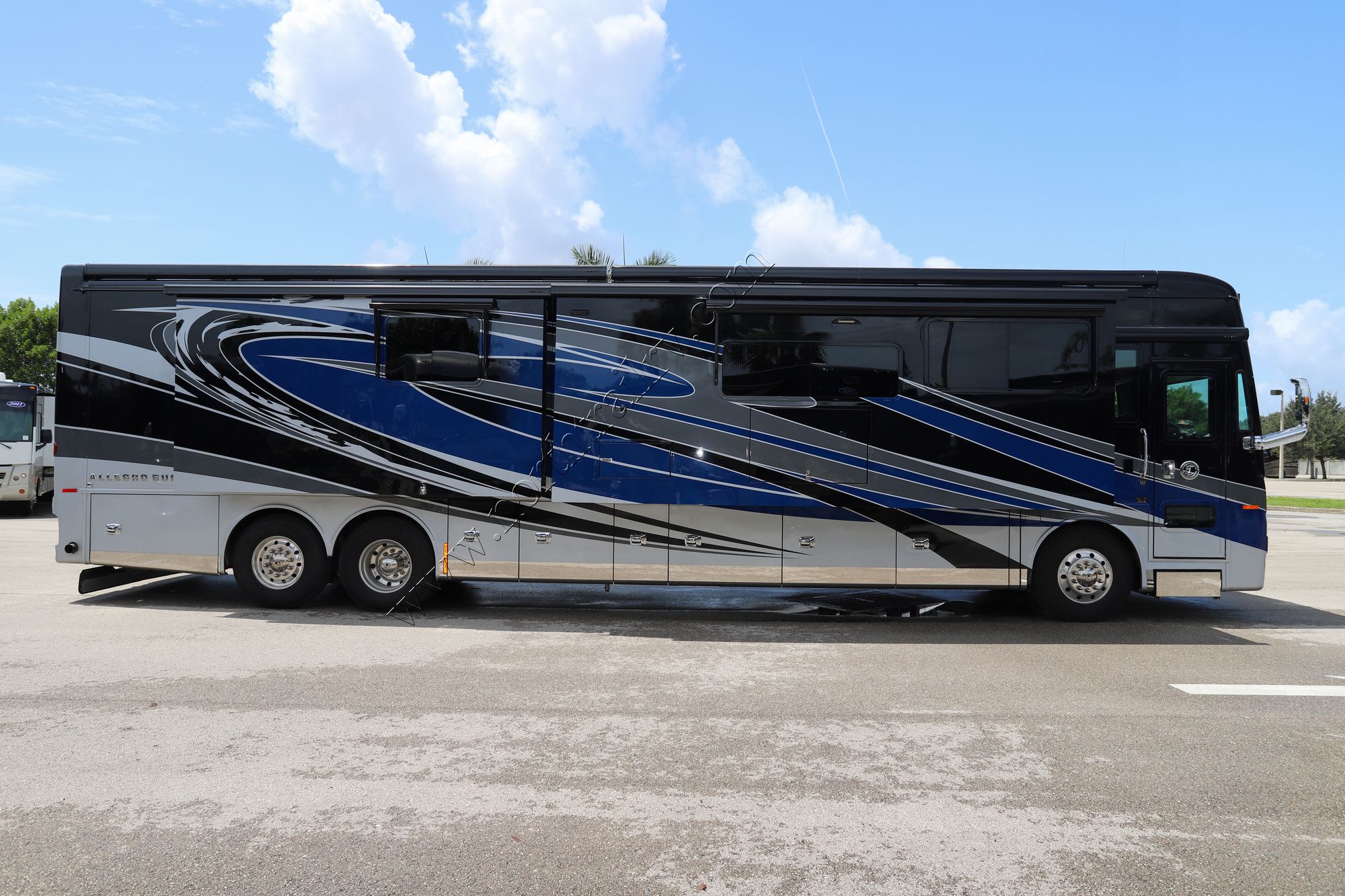 New 2022 Tiffin Motor Homes Allegro Bus 45 OPP Class A  For Sale