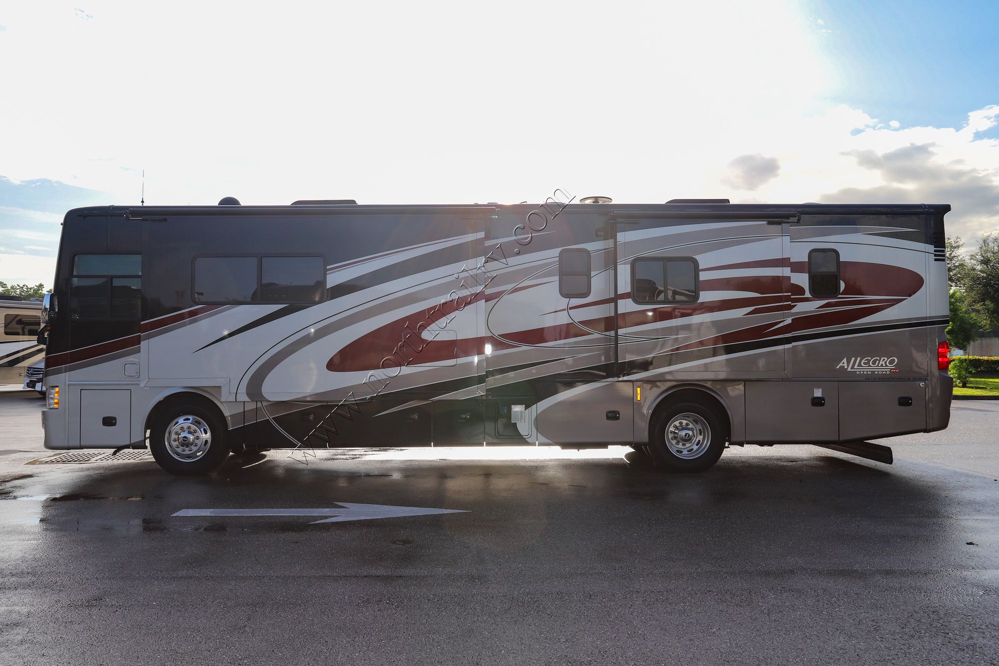 Used 2017 Tiffin Motor Homes Allegro Red 38QRA Class A  For Sale