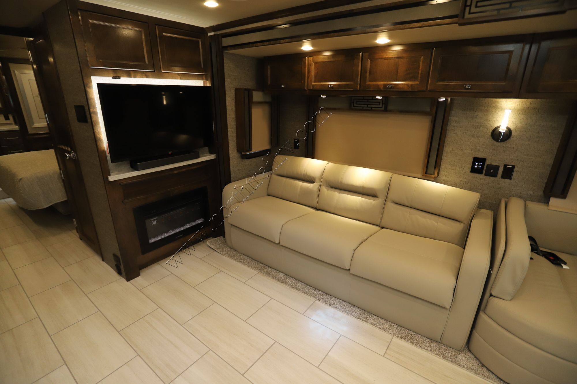 New 2021 Tiffin Motor Homes Allegro Red 38KA Class A  For Sale