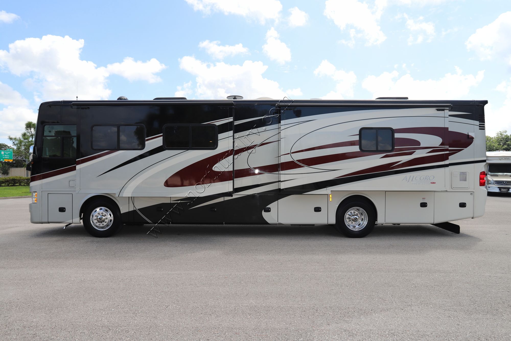 Used 2017 Tiffin Motor Homes Allegro Red 37PA Class A  For Sale