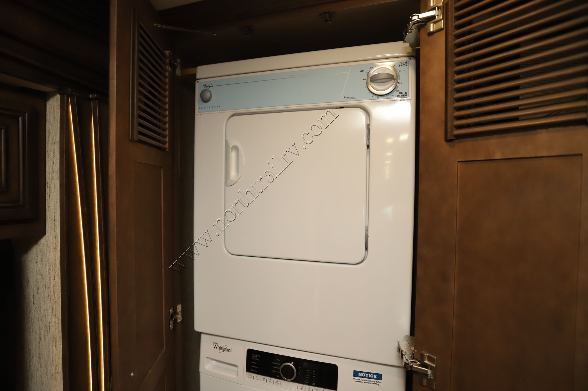 Used 2019 Newmar Ventana Le 3412 Class A  For Sale