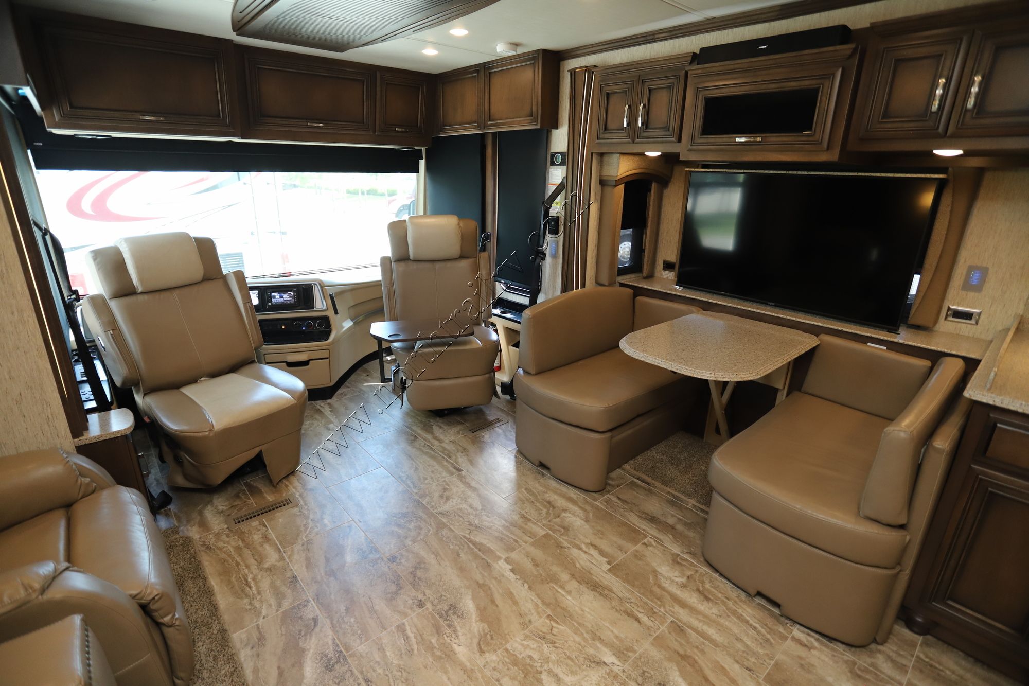 Used 2019 Newmar Ventana Le 3412 Class A  For Sale