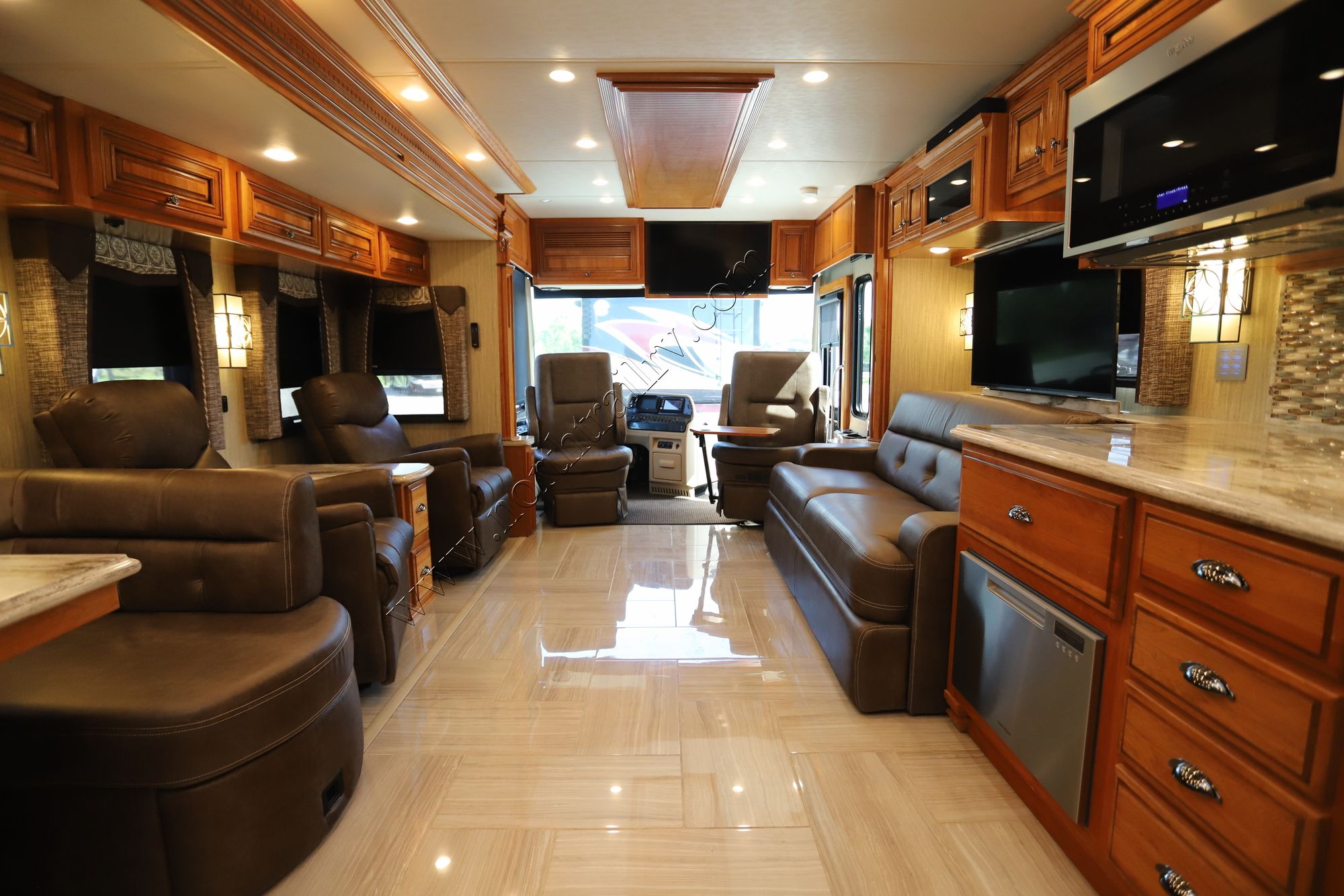 Used 2018 Newmar Dutch Star 4327 Class A  For Sale