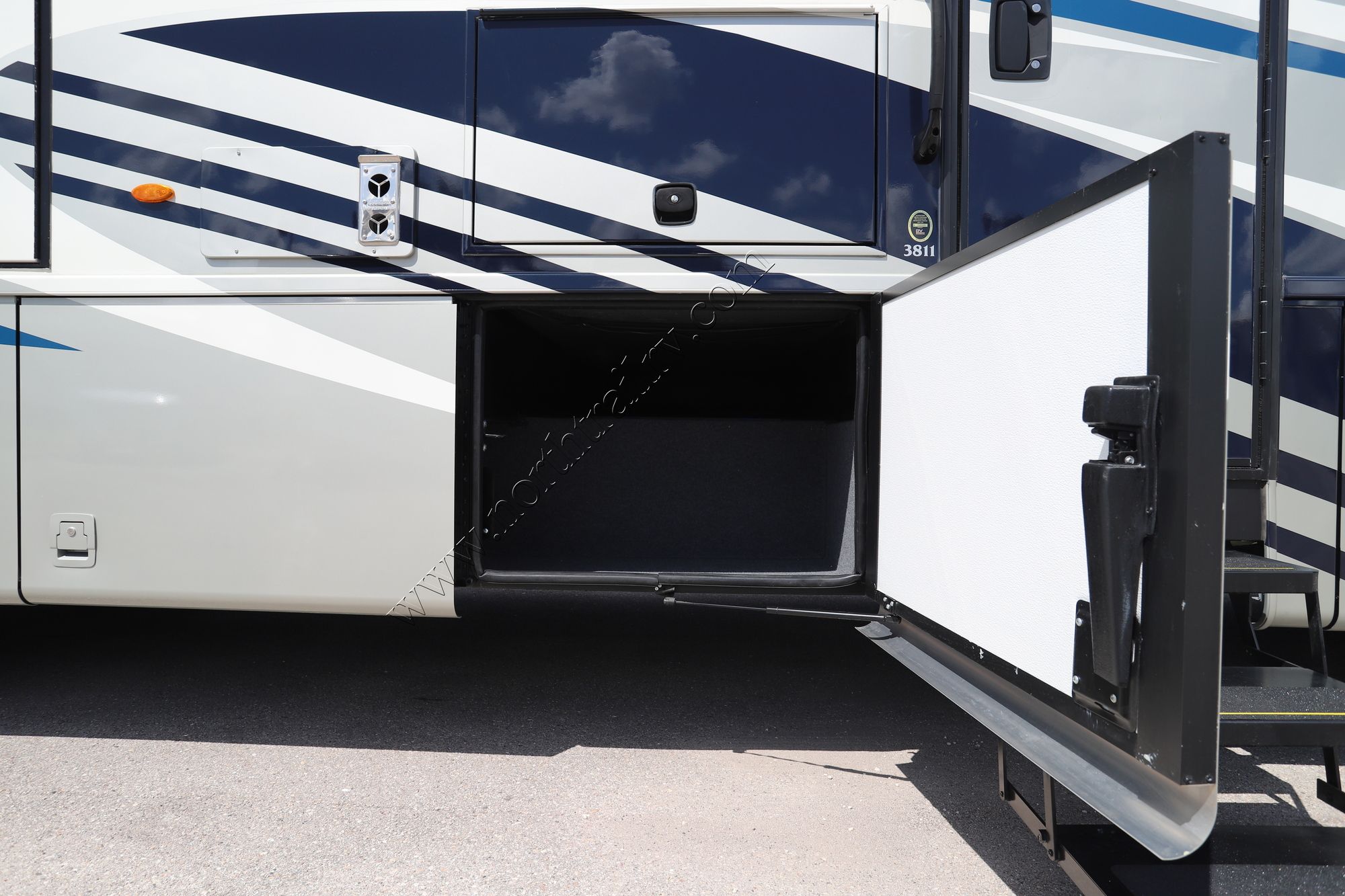 New 2022 Newmar Bay Star 3811 Class A  For Sale