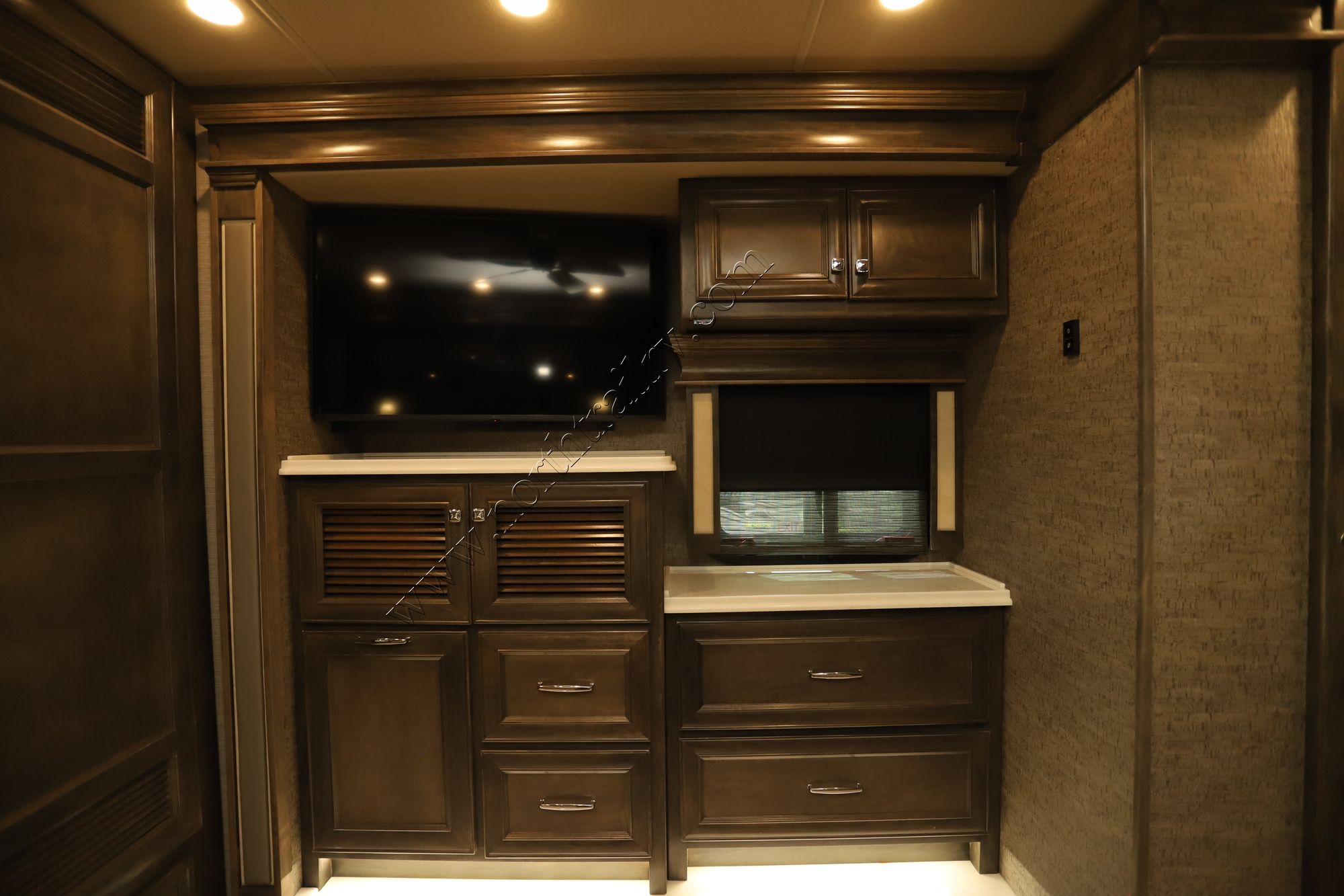 New 2022 Tiffin Motor Homes Phaeton 40QKH Class A  For Sale