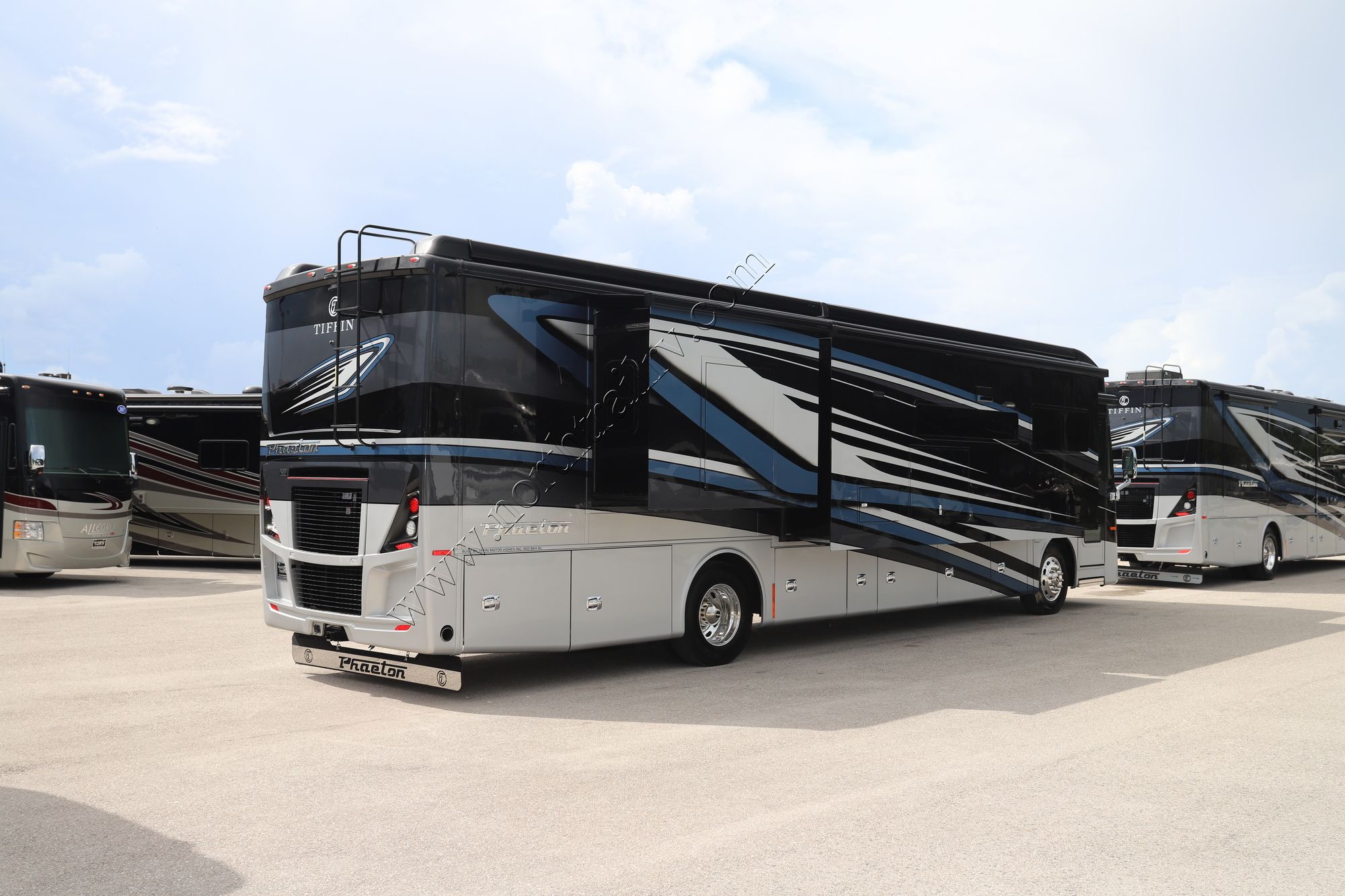 New 2022 Tiffin Motor Homes Phaeton 40AH Class A  For Sale