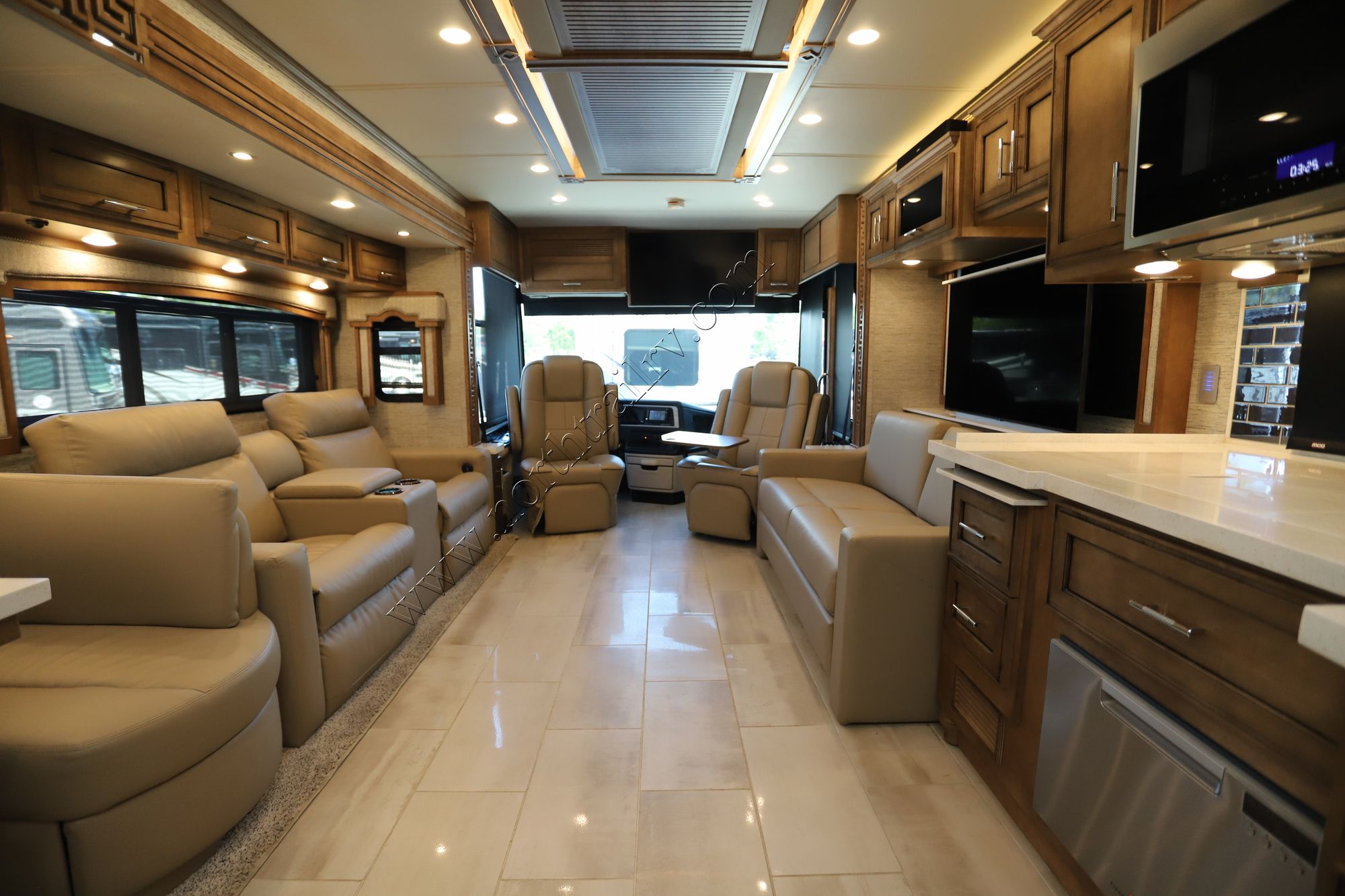 Used 2021 Newmar Ventana 4369 Class A  For Sale