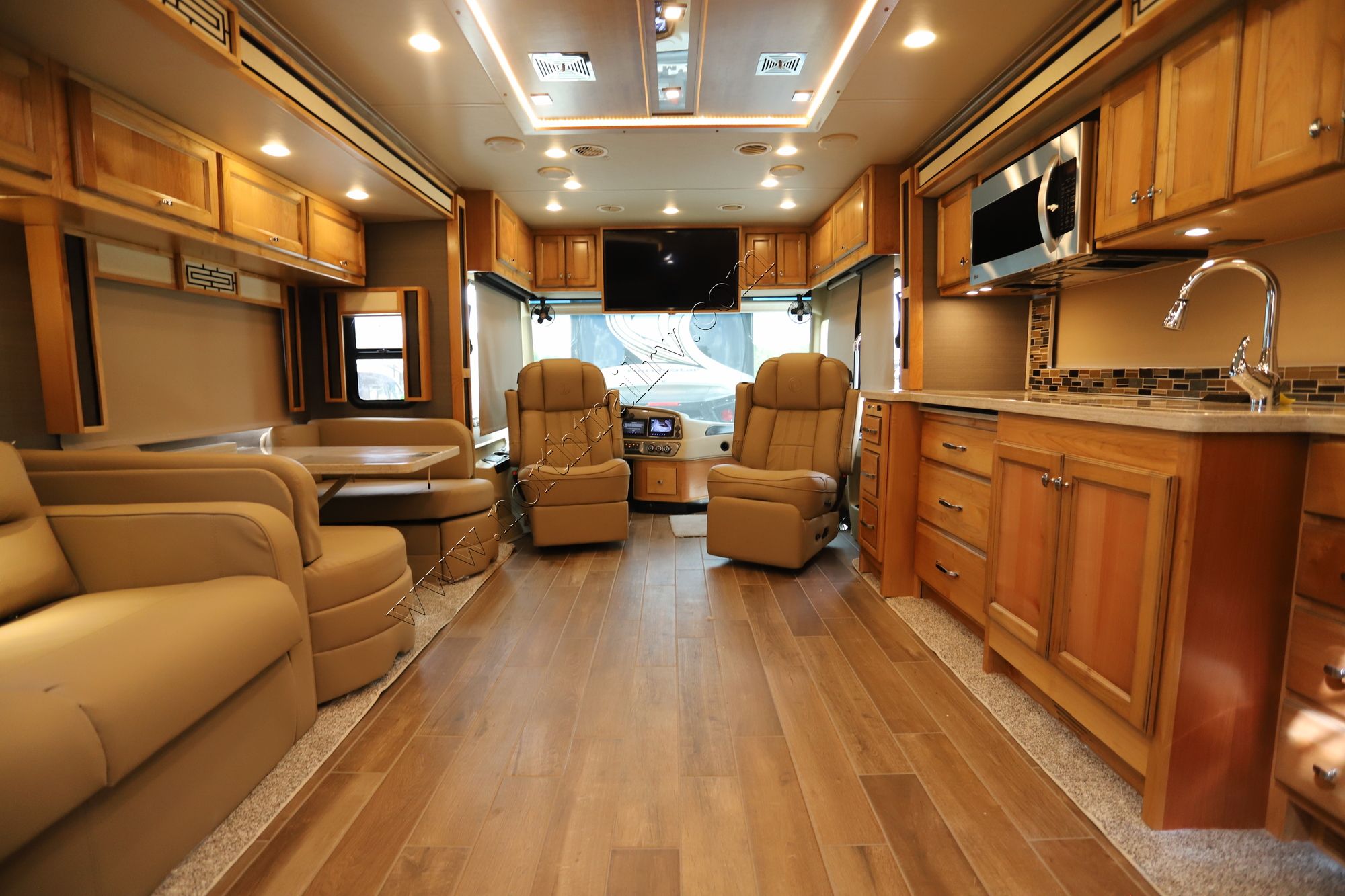 New 2021 Tiffin Motor Homes Allegro Red 38KA Class A  For Sale