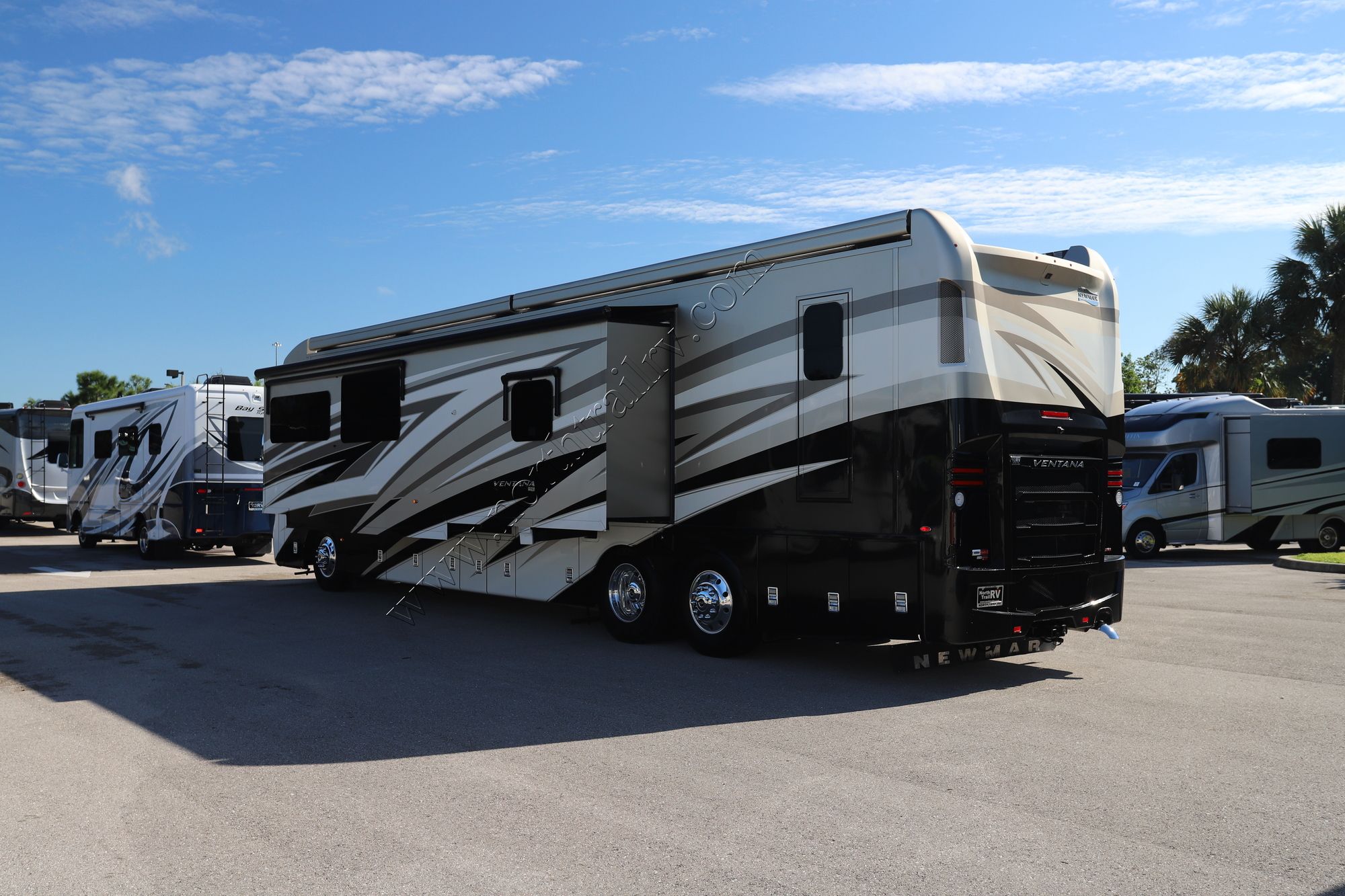 Used 2021 Newmar Ventana 4369 Class A  For Sale