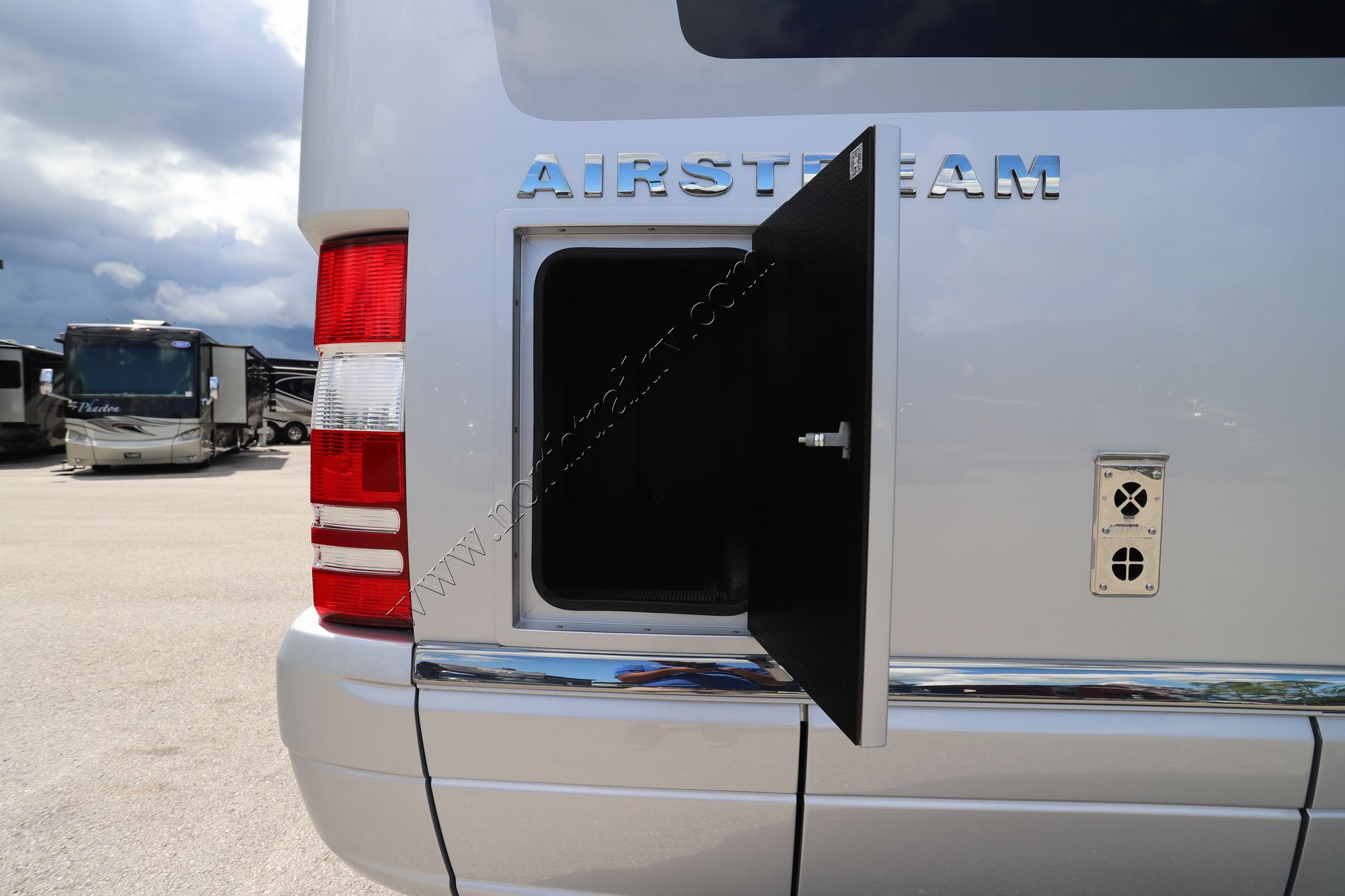 New 2022 Airstream Interstate 24GL Class B  For Sale