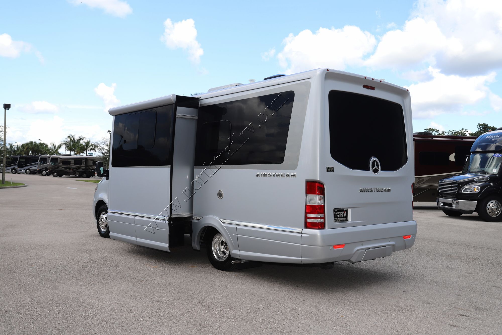 New 2022 Airstream Atlas MB Class C  For Sale