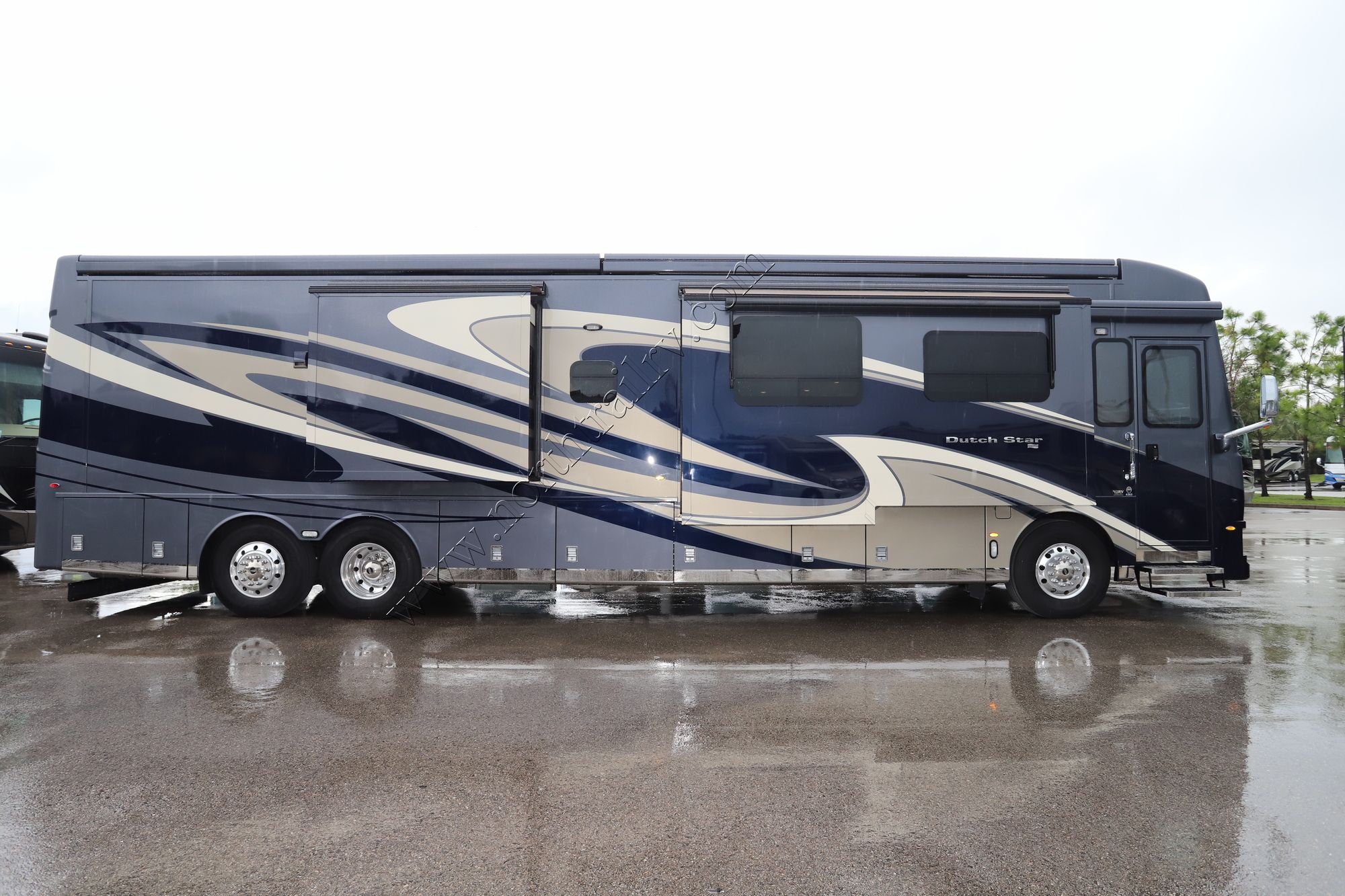 Used 2020 Newmar Dutch Star 4363 Class A  For Sale