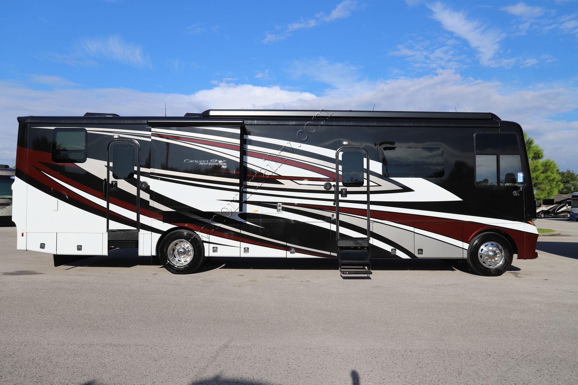 New 2022 Newmar Canyon Star 3927 Class A  For Sale