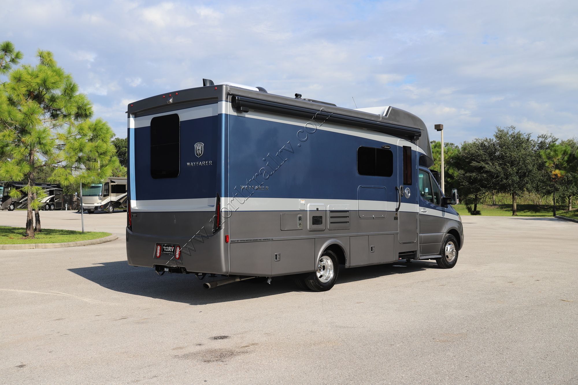 New 2022 Tiffin Motor Homes Wayfarer 25RW Class C  For Sale