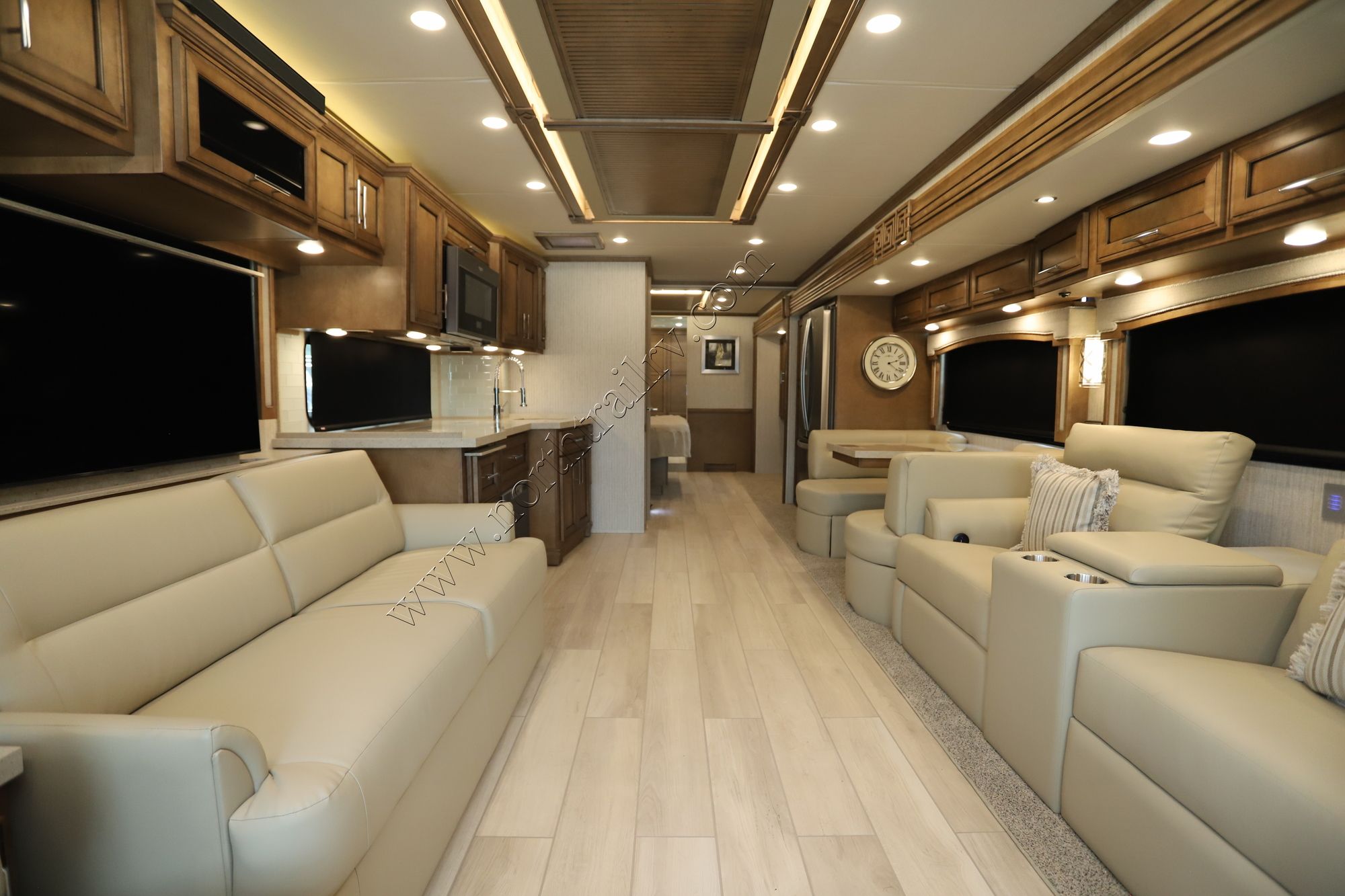 New 2022 Newmar Ventana 4369 Class A  For Sale