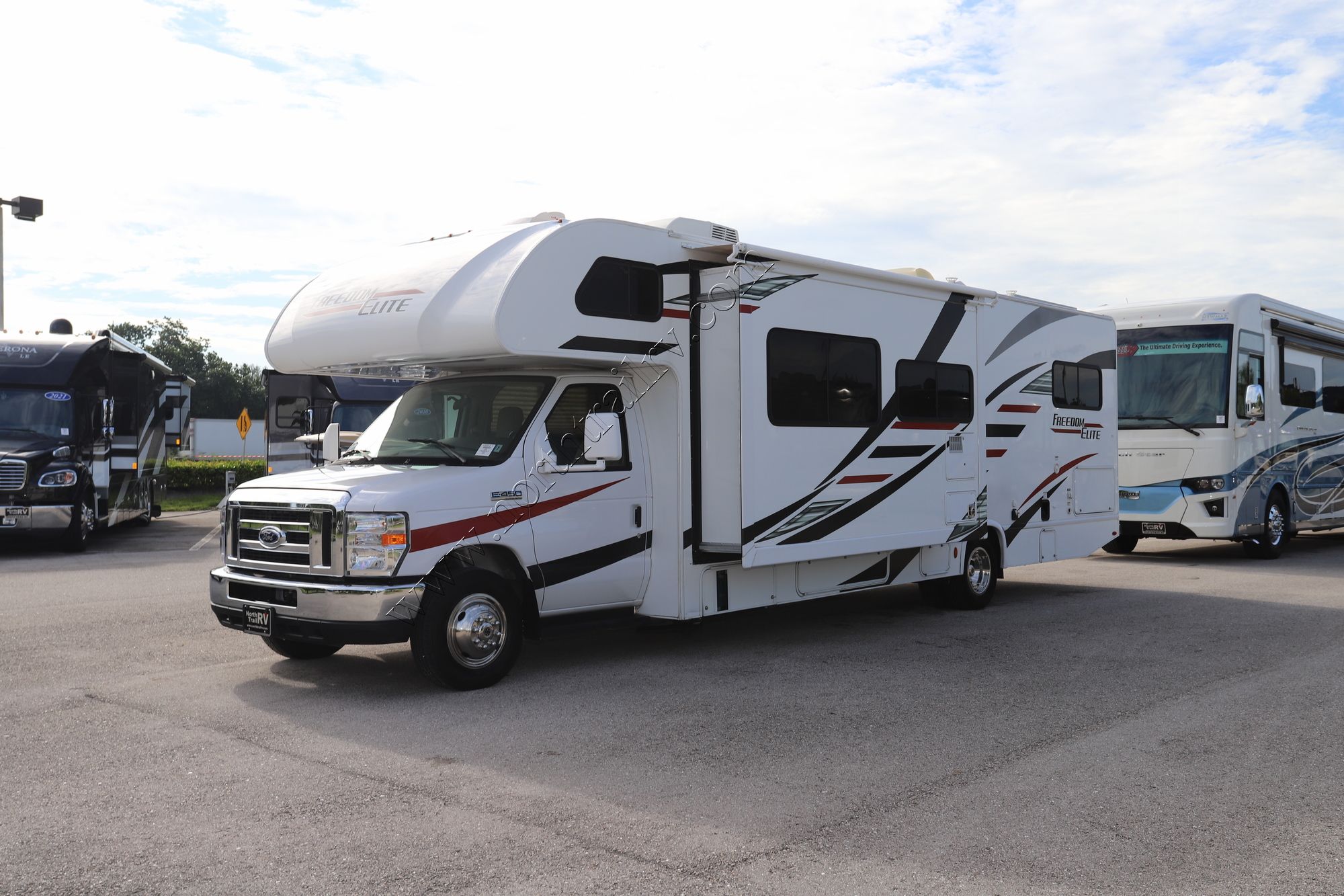 Used 2020 Thor Freedom Elite 30FE Class C  For Sale