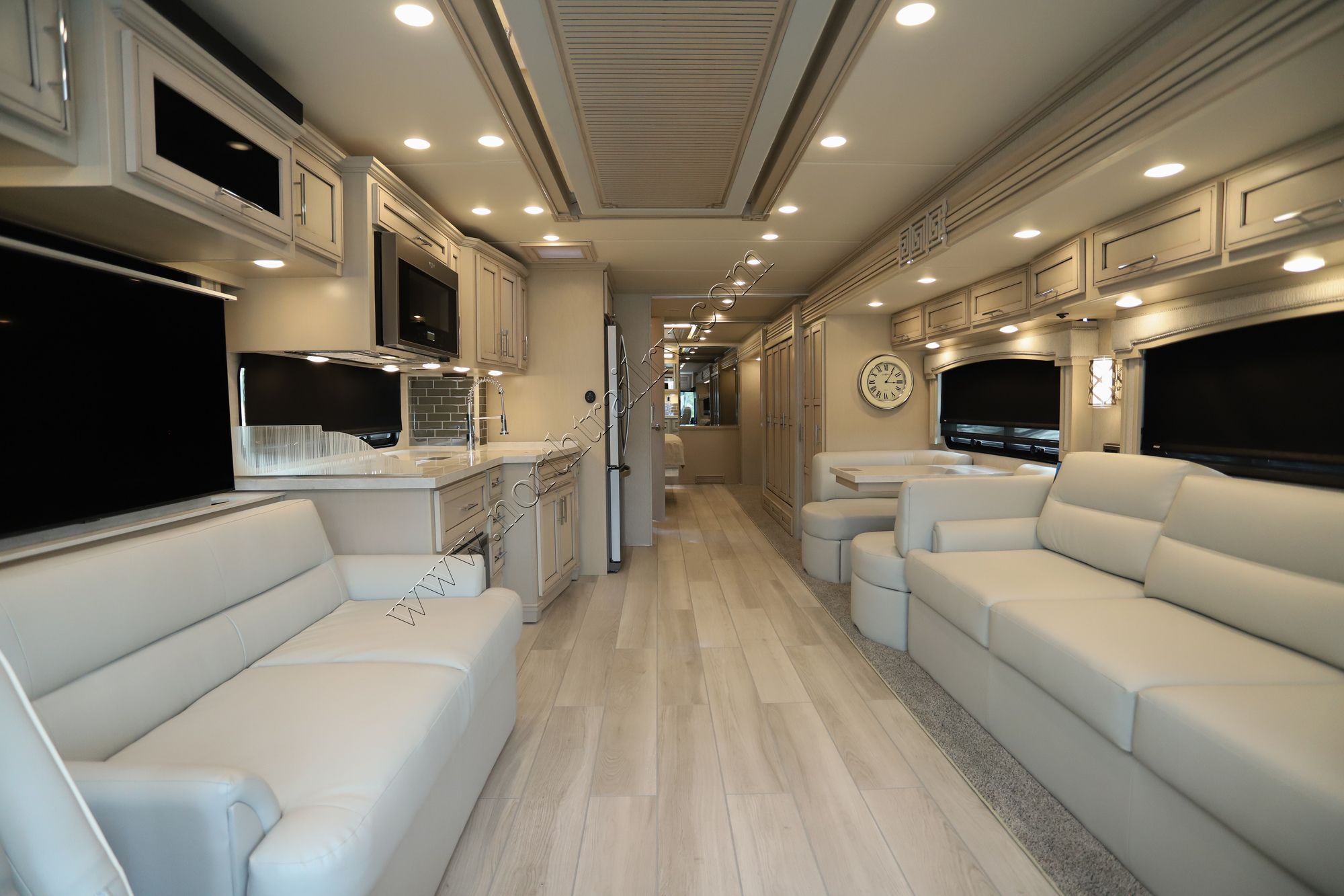 New 2022 Newmar Ventana 4326 Class A  For Sale