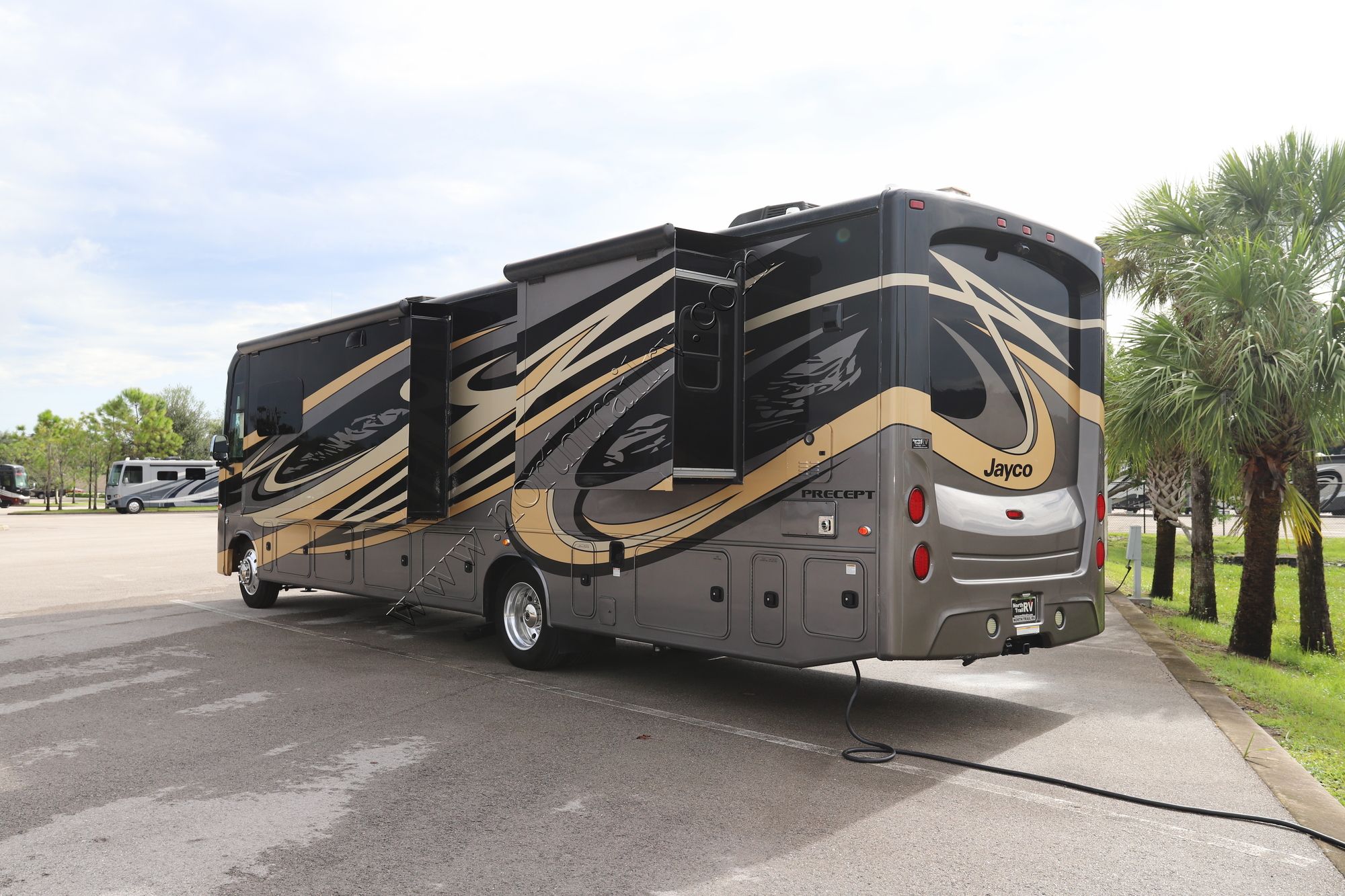 Used 2017 Jayco Precept 36T Class A  For Sale