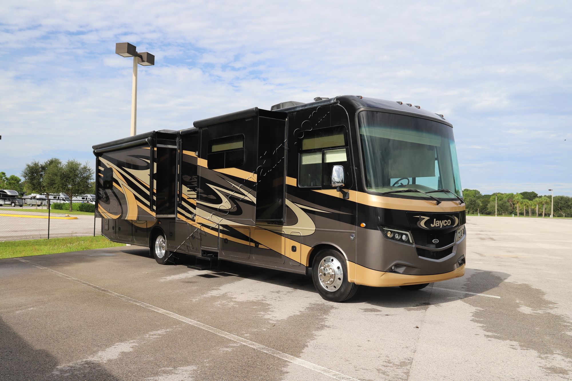 Used 2017 Jayco Precept 36T Class A  For Sale