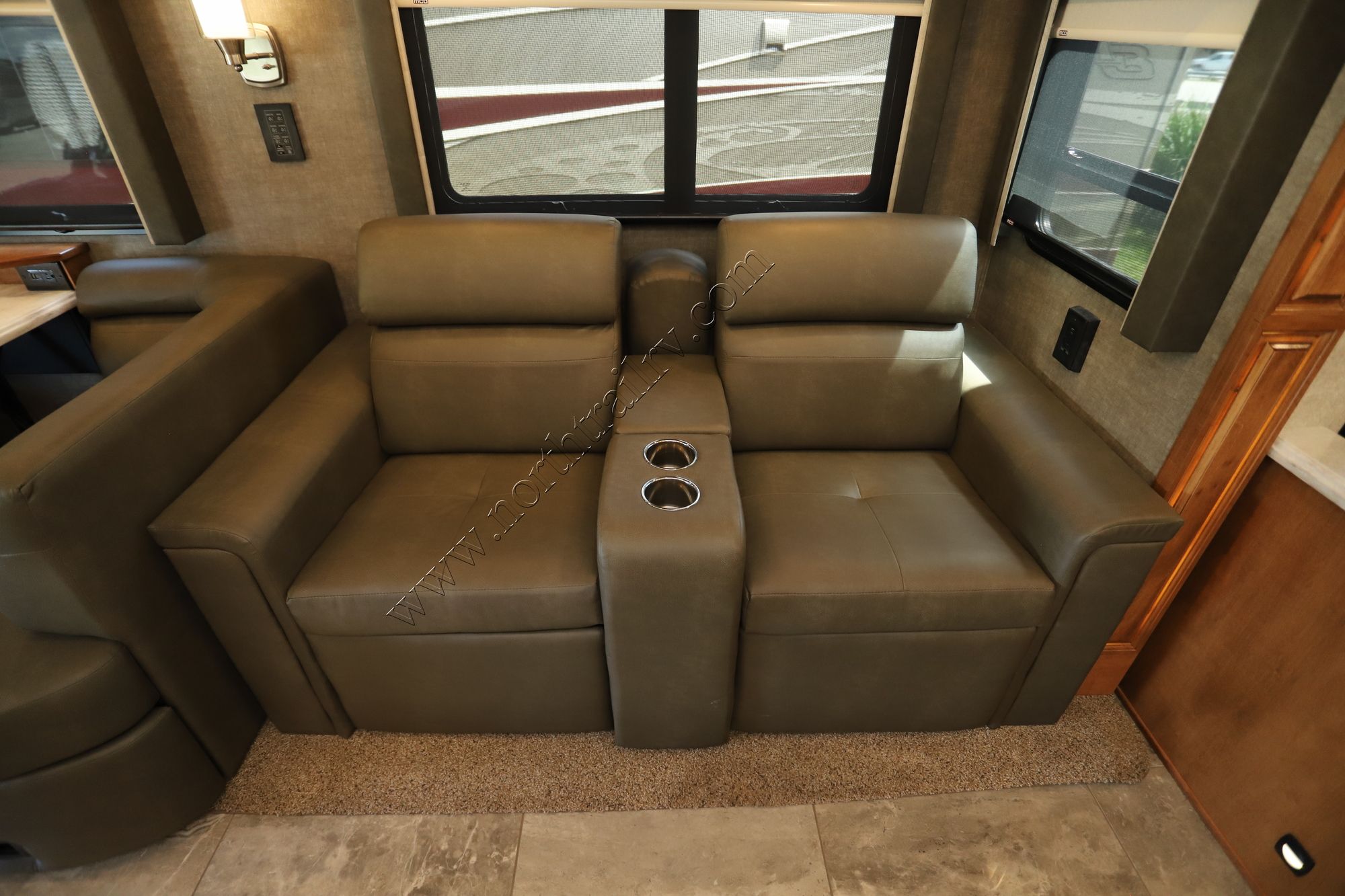 Used 2021 Renegade Rv Verona Le 40LRB Super C  For Sale