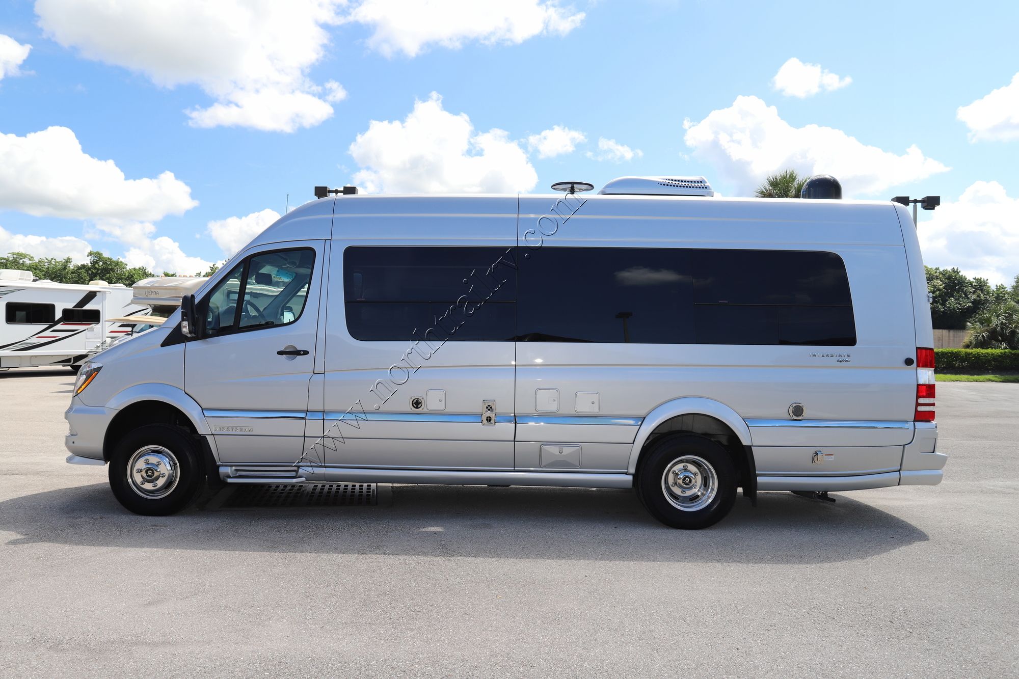 Used 2019 Airstream Interstate LOUNGE EXT4X4 Class B  For Sale